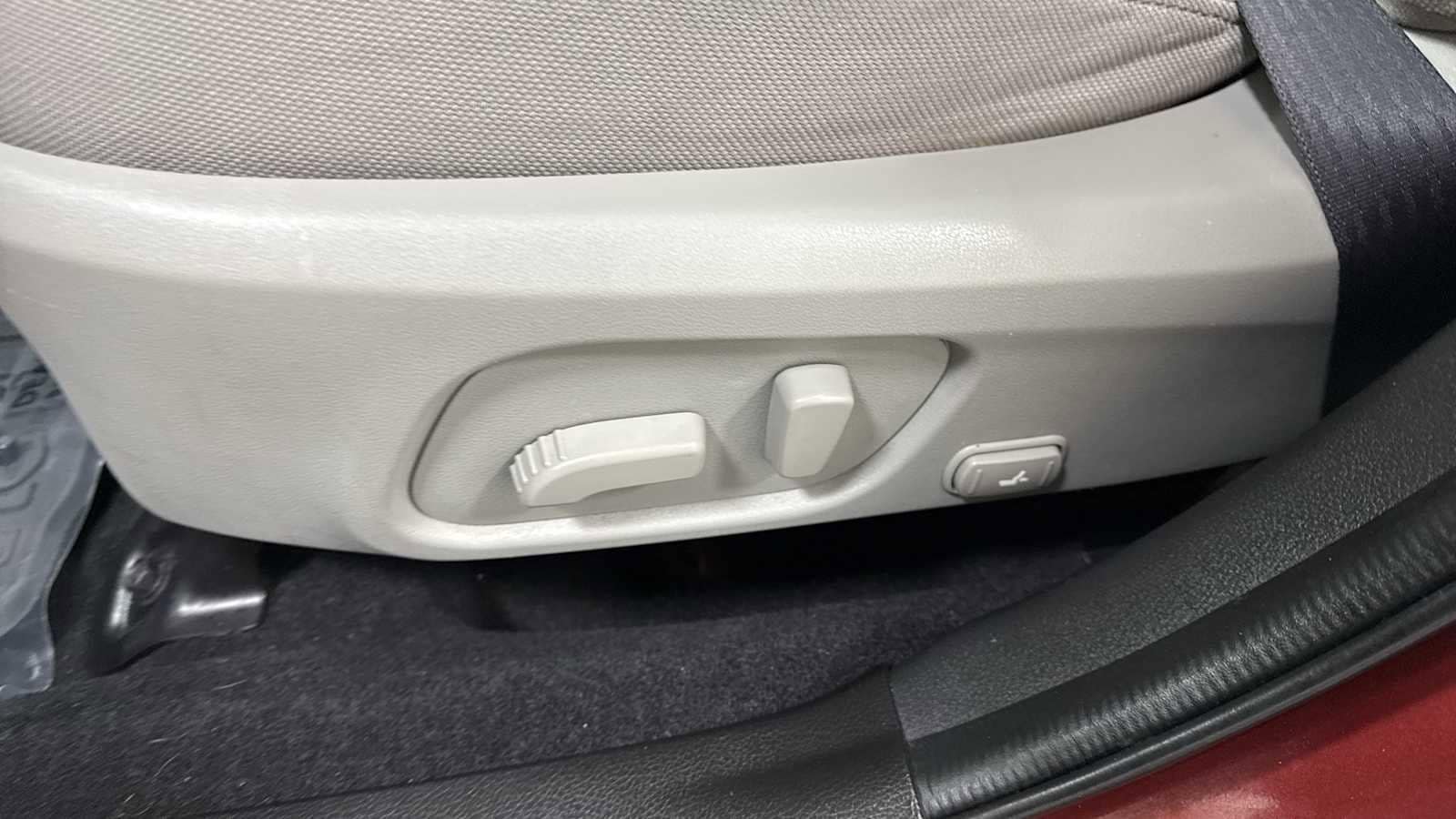 Thumbnail: 2015 Subaru Forester - 14