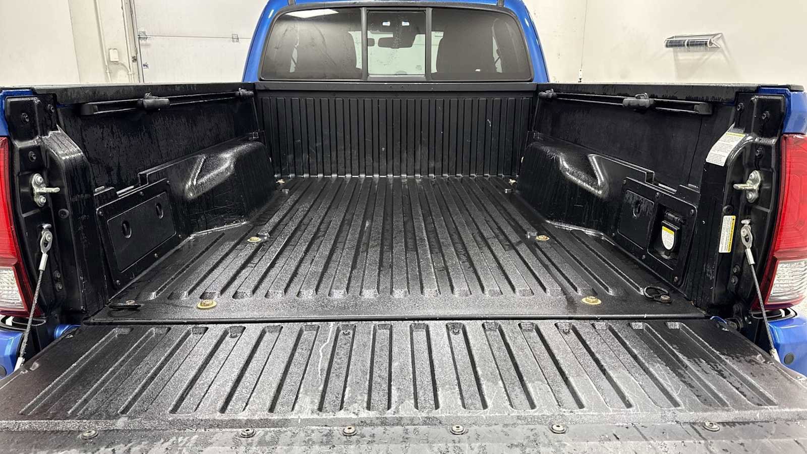 Thumbnail: 2018 Toyota Tacoma - 28