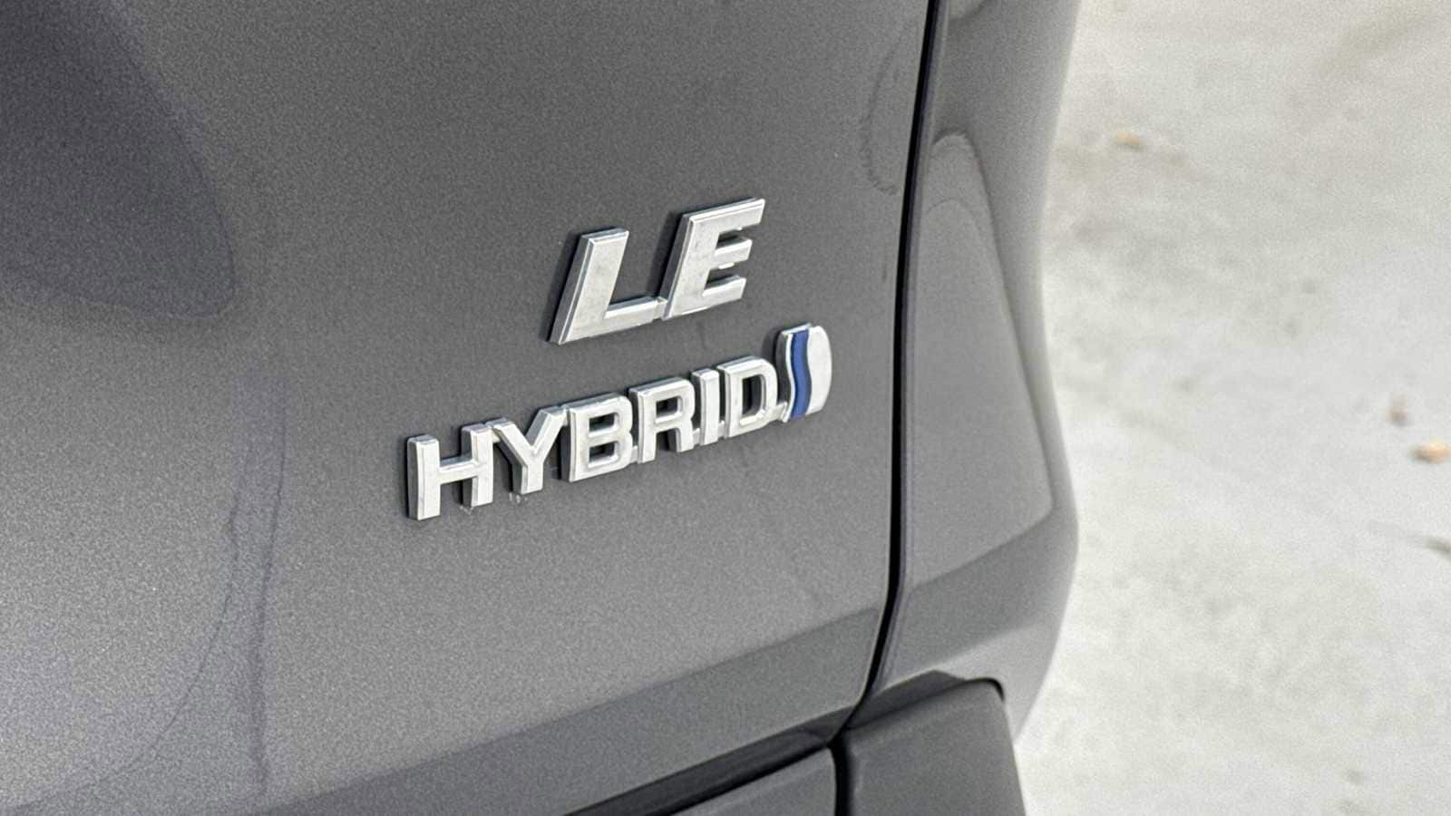 Thumbnail: 2021 Toyota RAV4 - 27