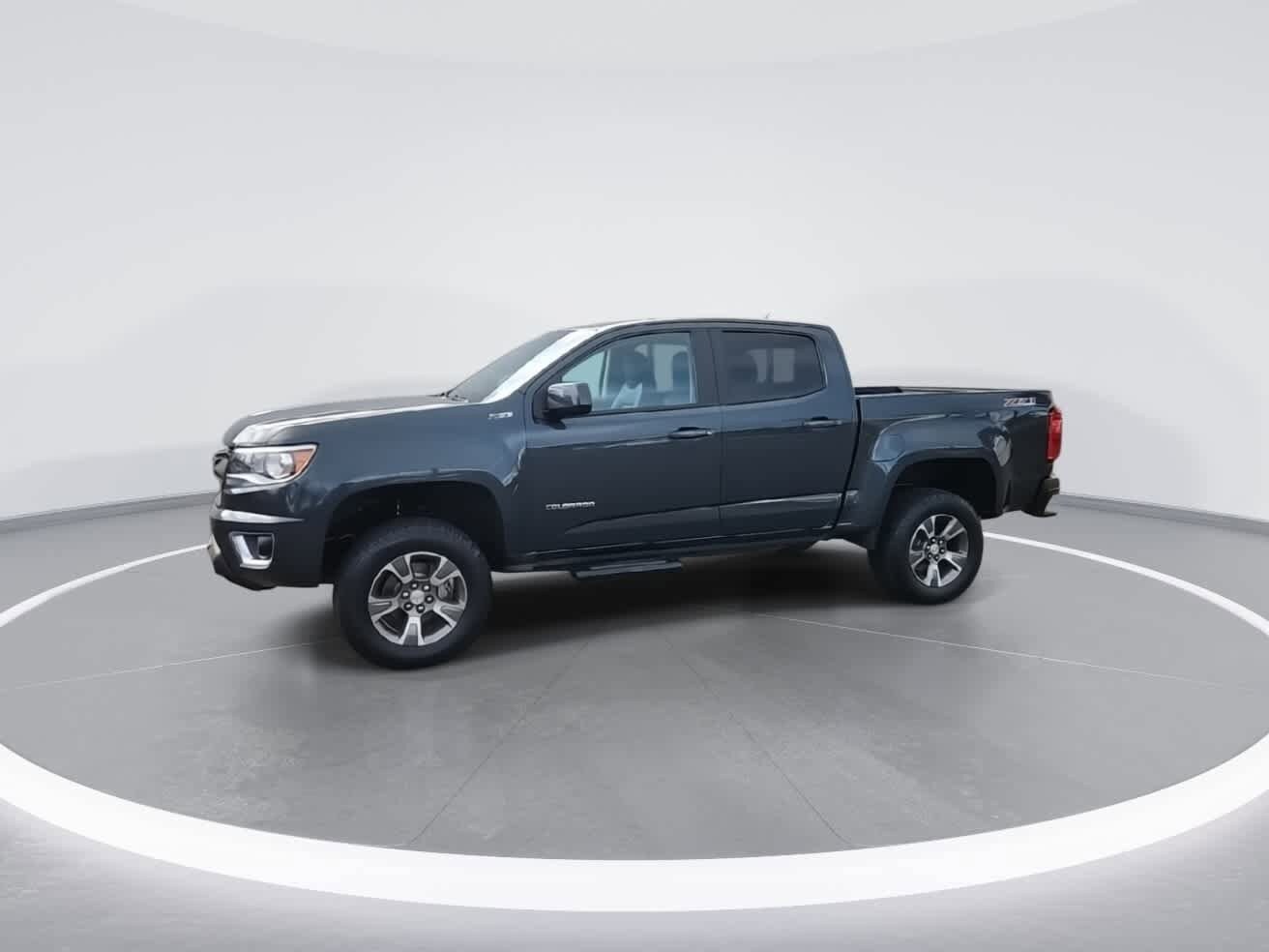 Thumbnail: 2017 Chevrolet Colorado - 4