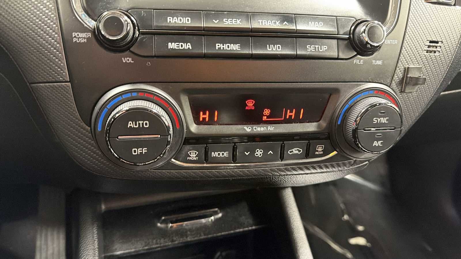 Thumbnail: 2017 Kia Forte - 20