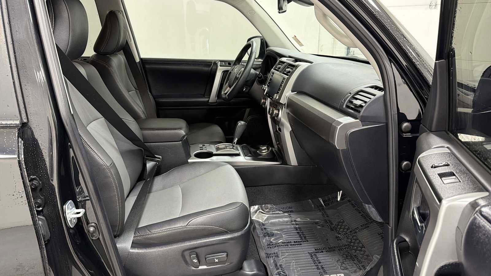 Thumbnail: 2020 Toyota 4Runner - 29