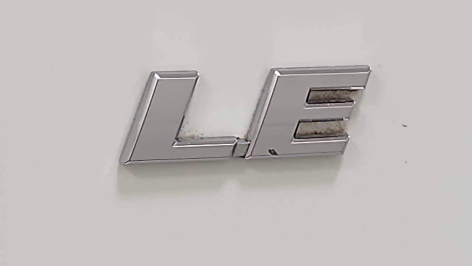 Thumbnail: 2017 Toyota RAV4 - 27