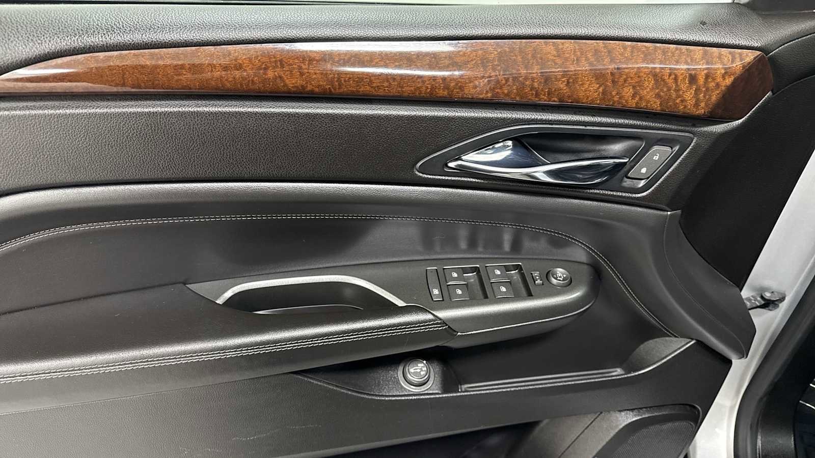 Thumbnail: 2012 Cadillac SRX - 15