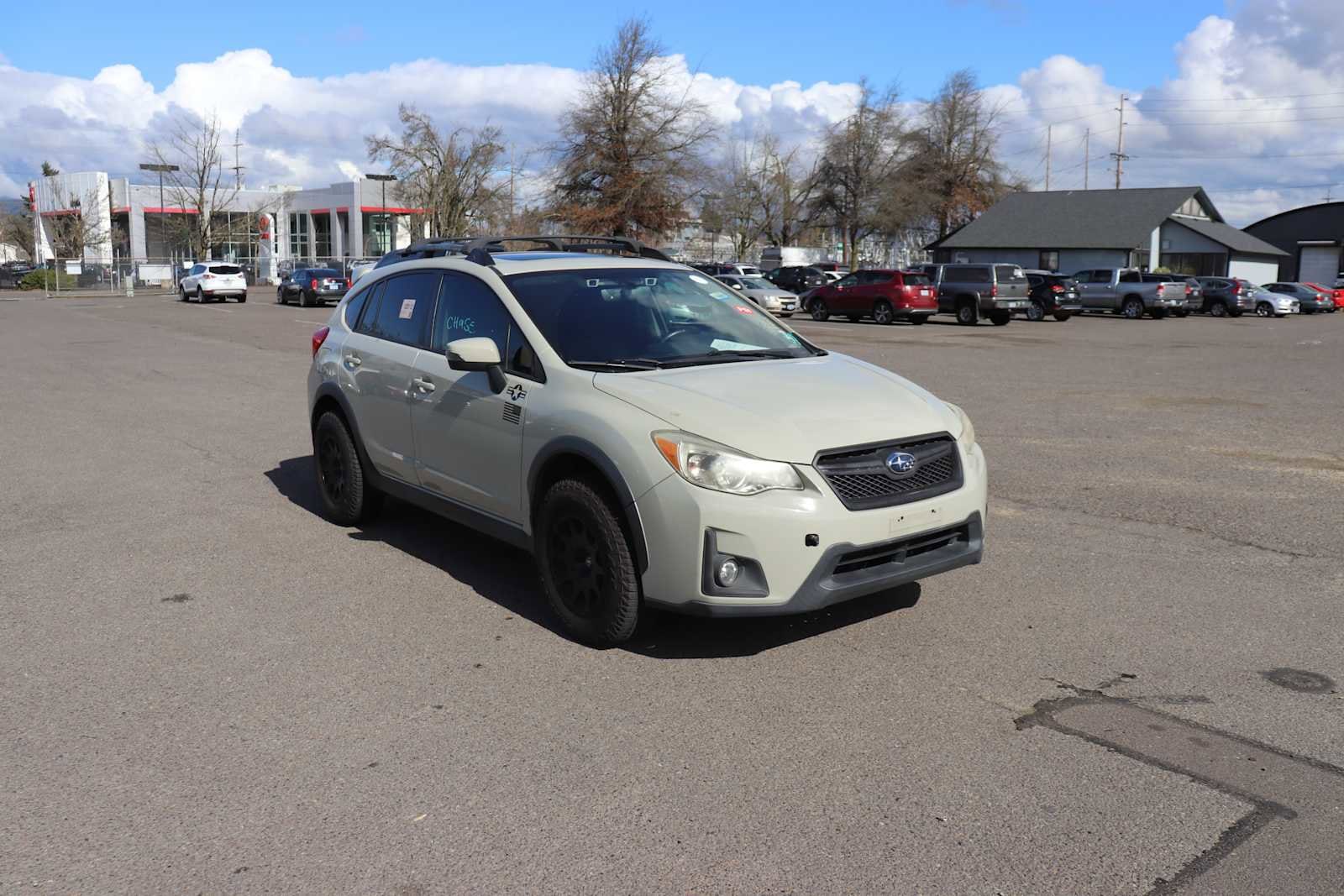 Thumbnail: 2017 Subaru Crosstrek - 3