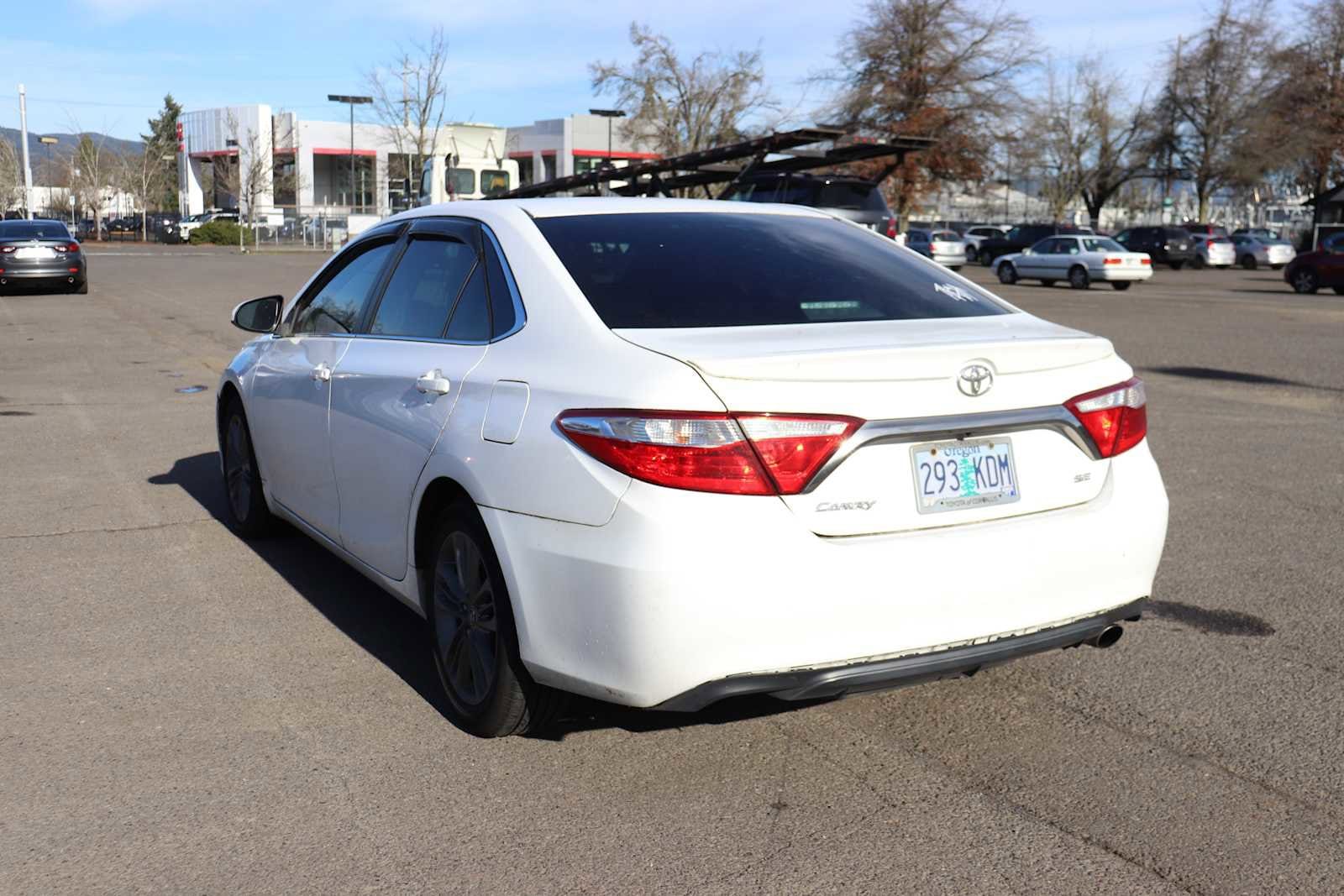 Thumbnail: 2015 Toyota Camry - 7