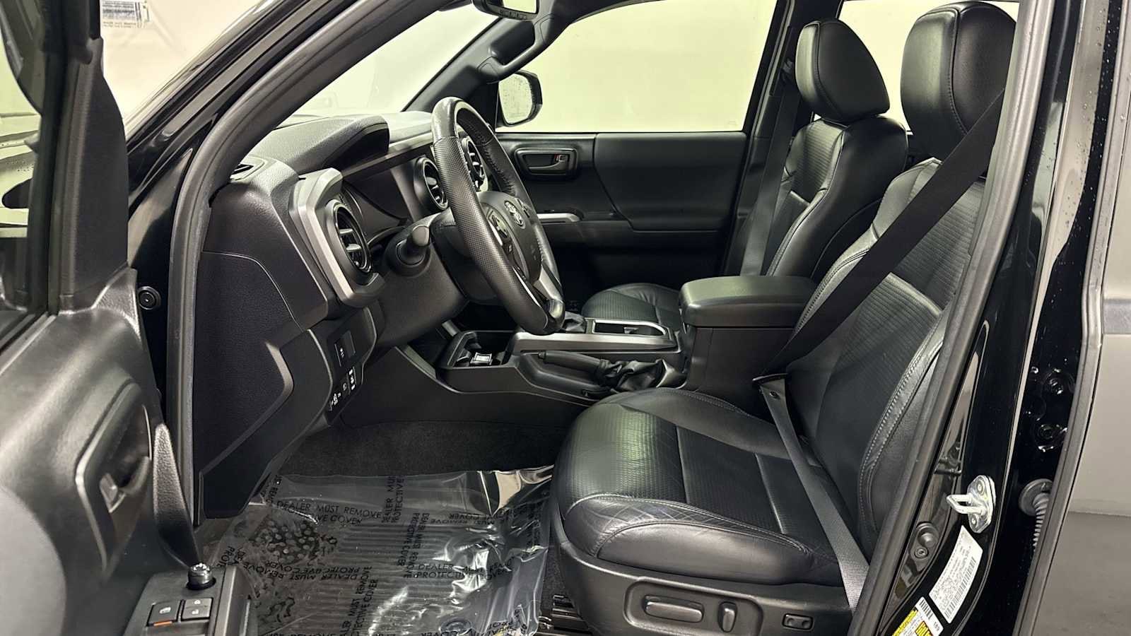 Thumbnail: 2021 Toyota Tacoma - 13