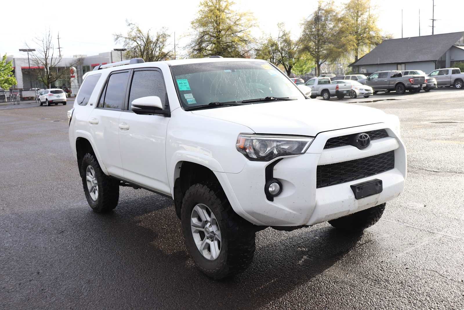 Thumbnail: 2019 Toyota 4Runner - 3