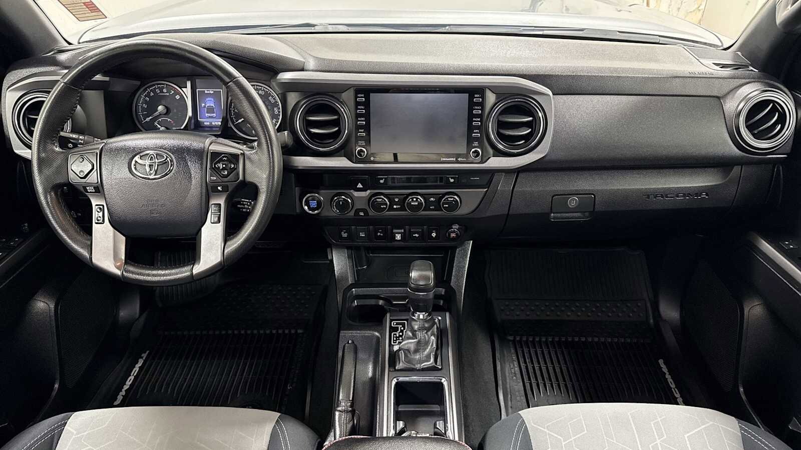 Thumbnail: 2020 Toyota Tacoma - 25