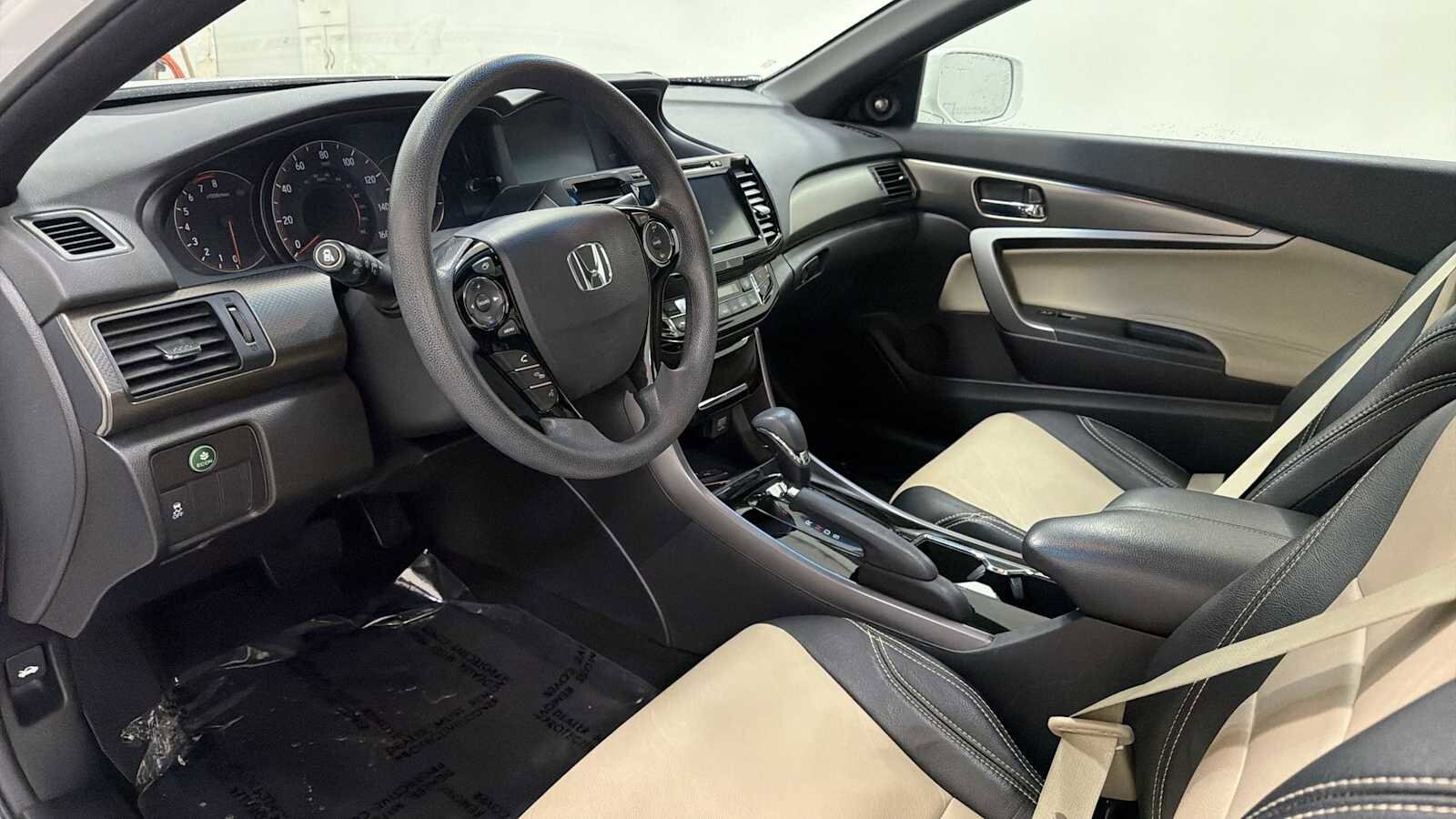 Thumbnail: 2016 Honda Accord - 12