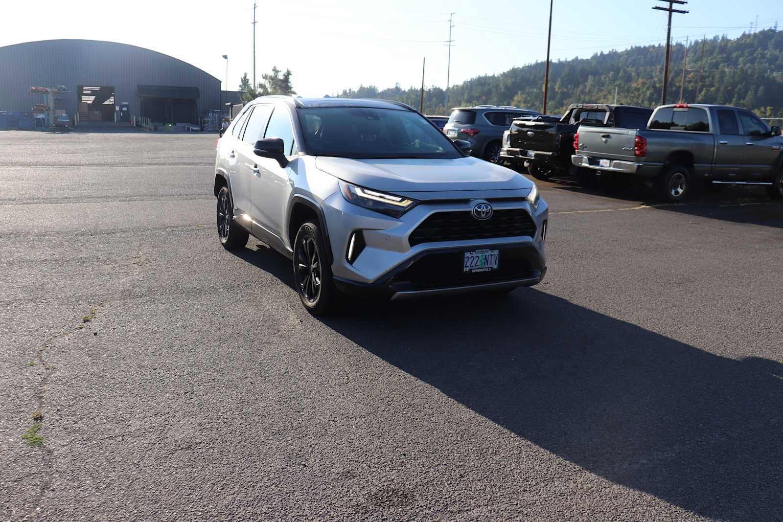 Thumbnail: 2022 Toyota RAV4 - 3