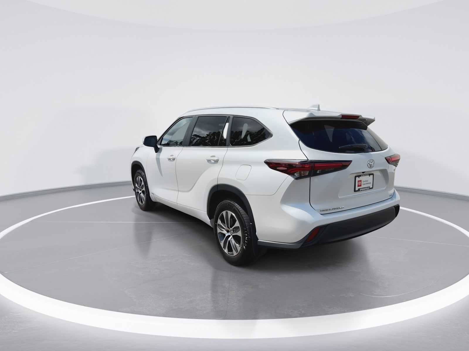 Thumbnail: 2026 Toyota Highlander - 6