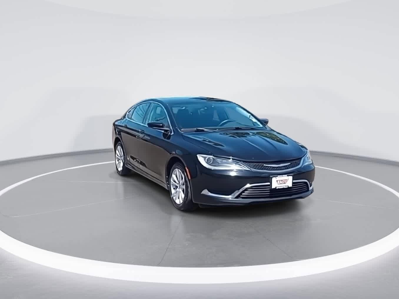 Thumbnail: 2016 Chrysler 200 - 2