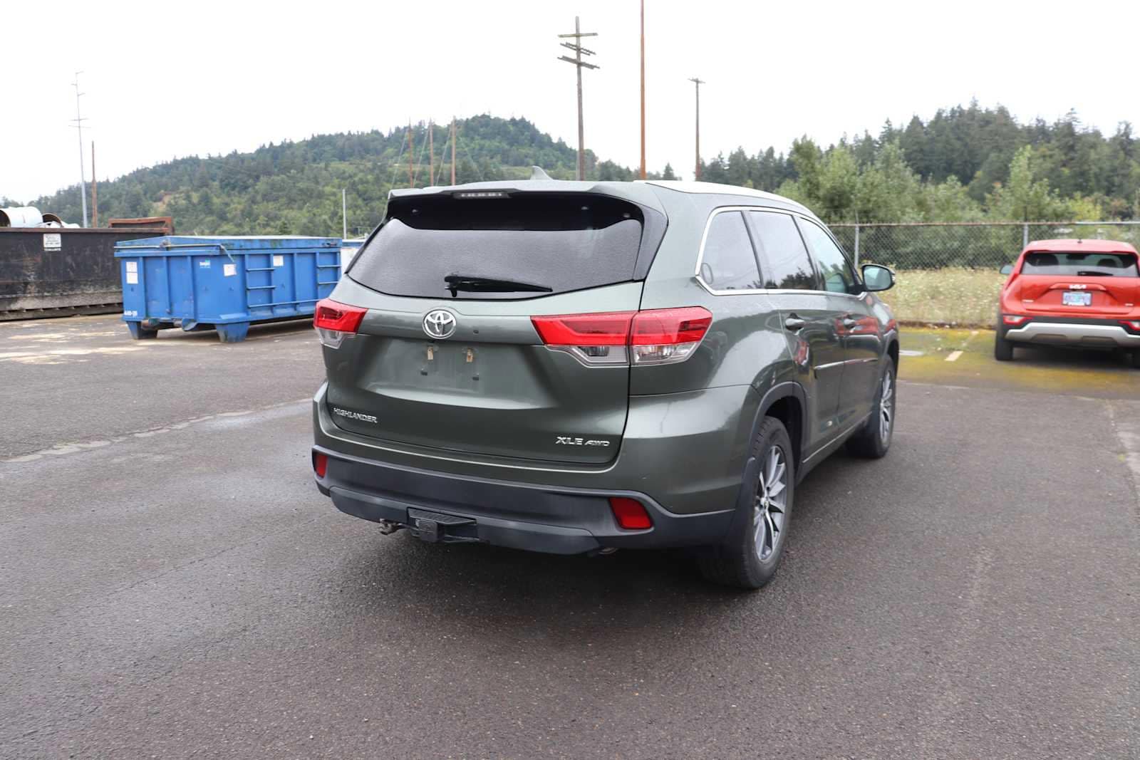 Thumbnail: 2017 Toyota Highlander - 5