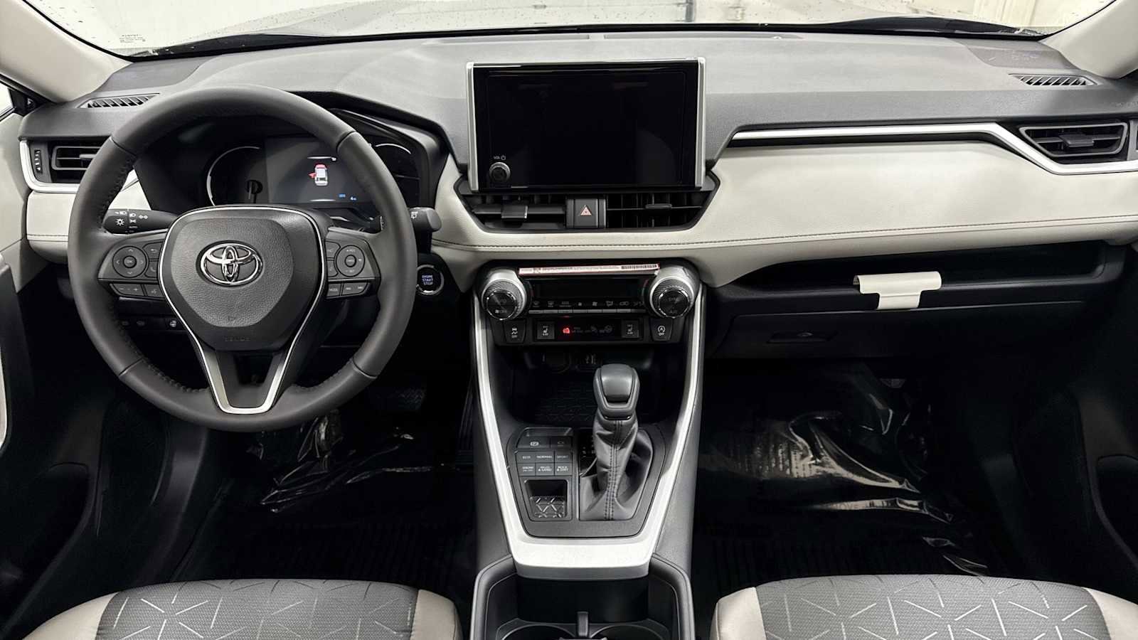 Thumbnail: 2025 Toyota RAV4 - 27