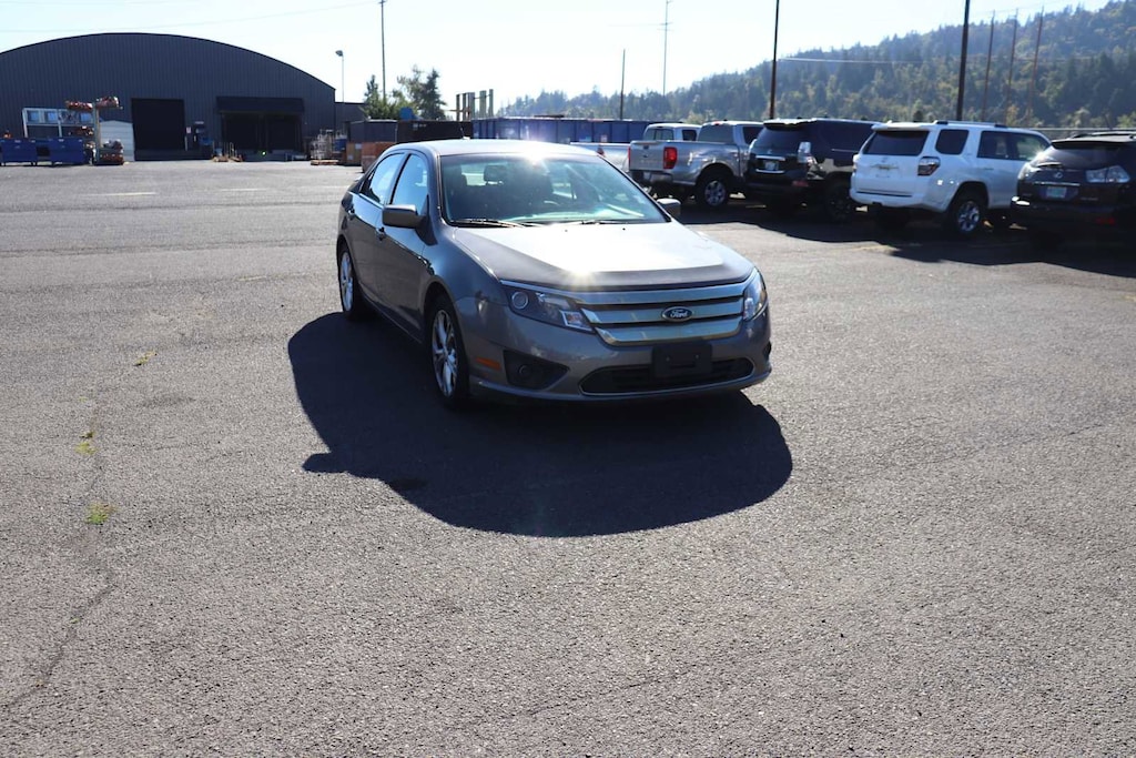 Used 2012 Ford Fusion SE Sedan