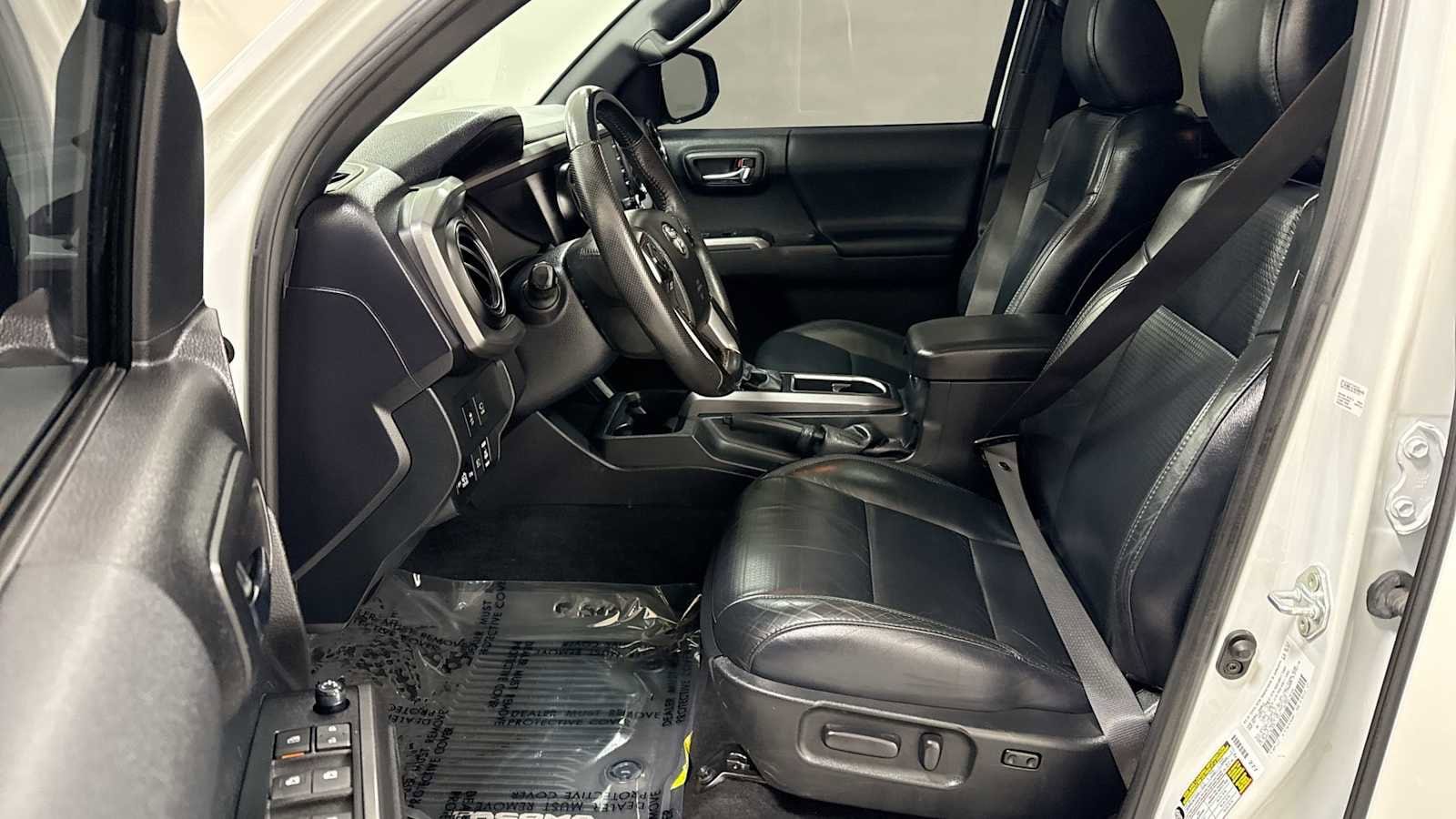 Thumbnail: 2021 Toyota Tacoma - 13