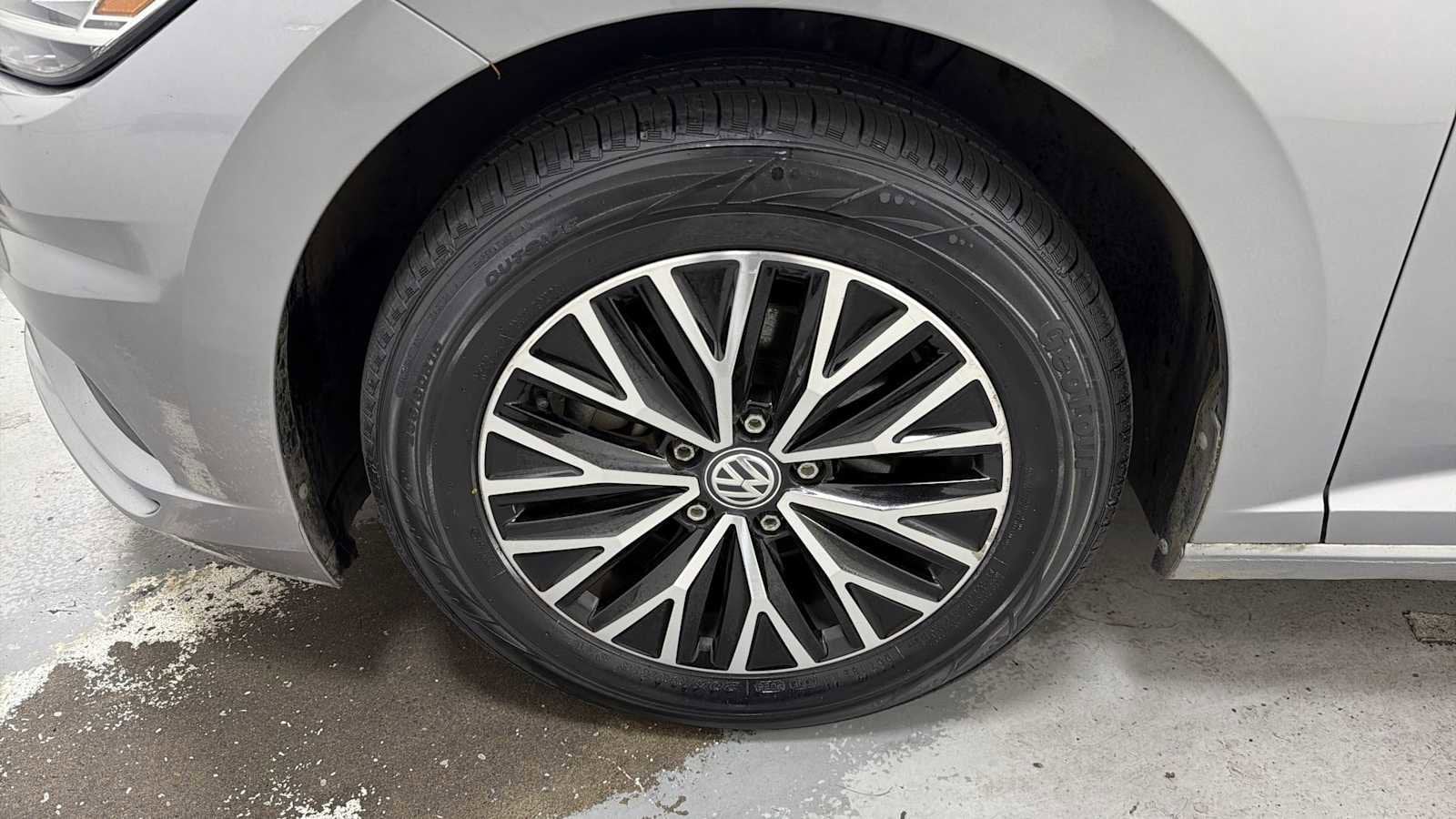 Thumbnail: 2021 Volkswagen Jetta - 9