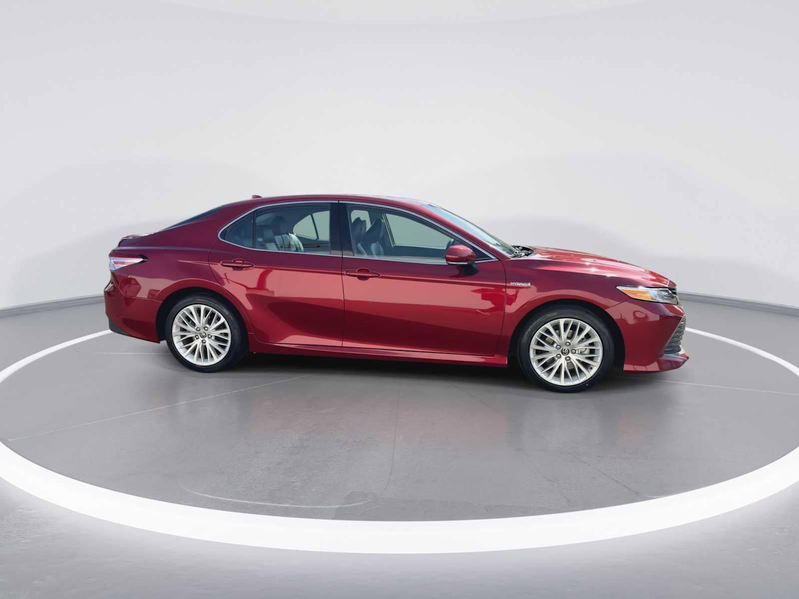 Thumbnail: 2020 Toyota Camry - 9