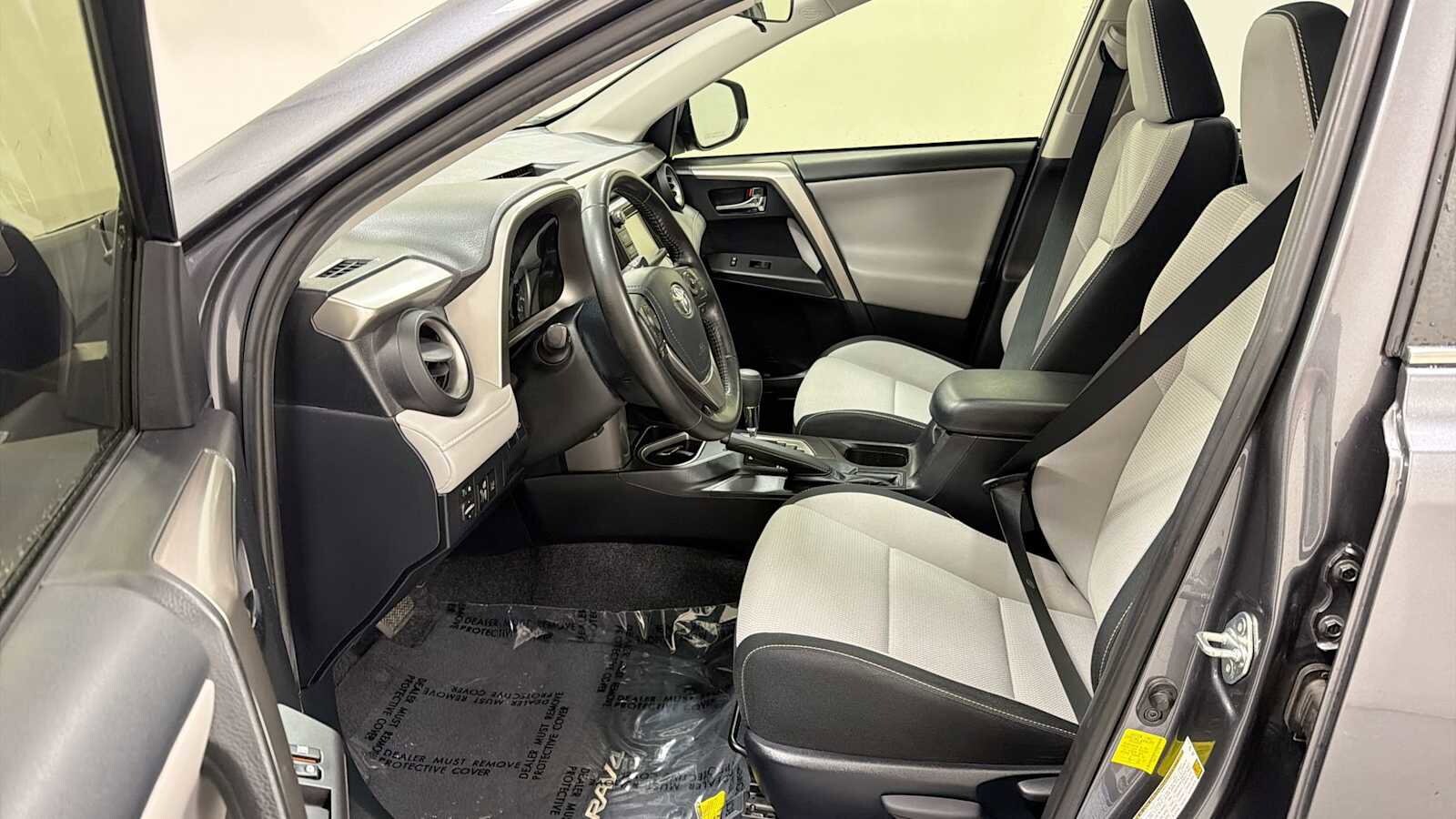 Thumbnail: 2018 Toyota RAV4 - 13
