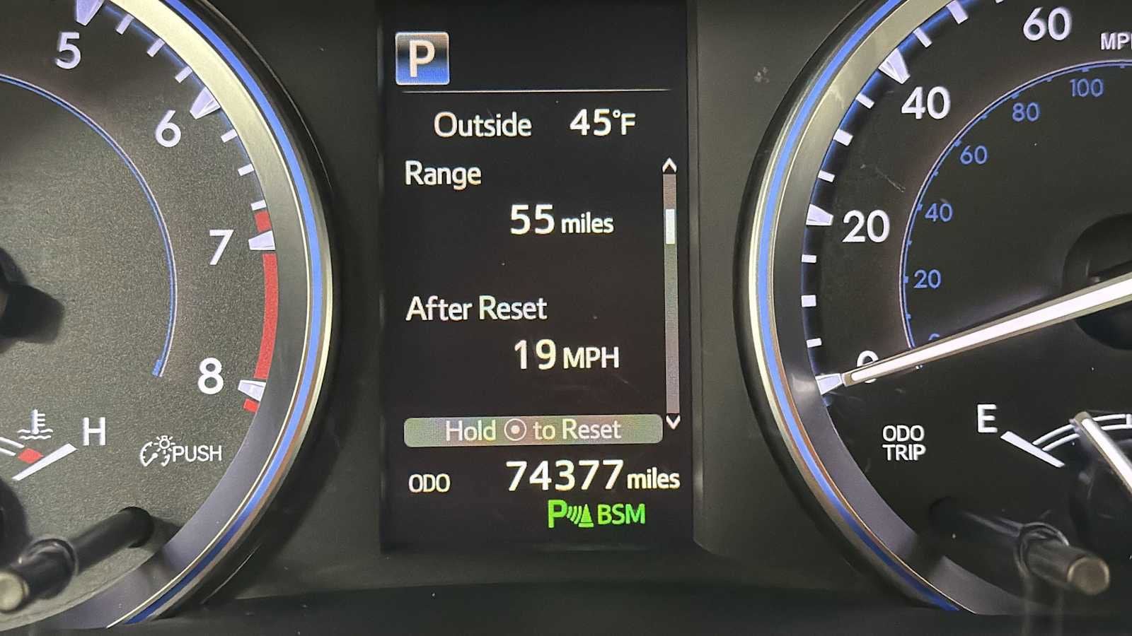 Thumbnail: 2017 Toyota Highlander - 17