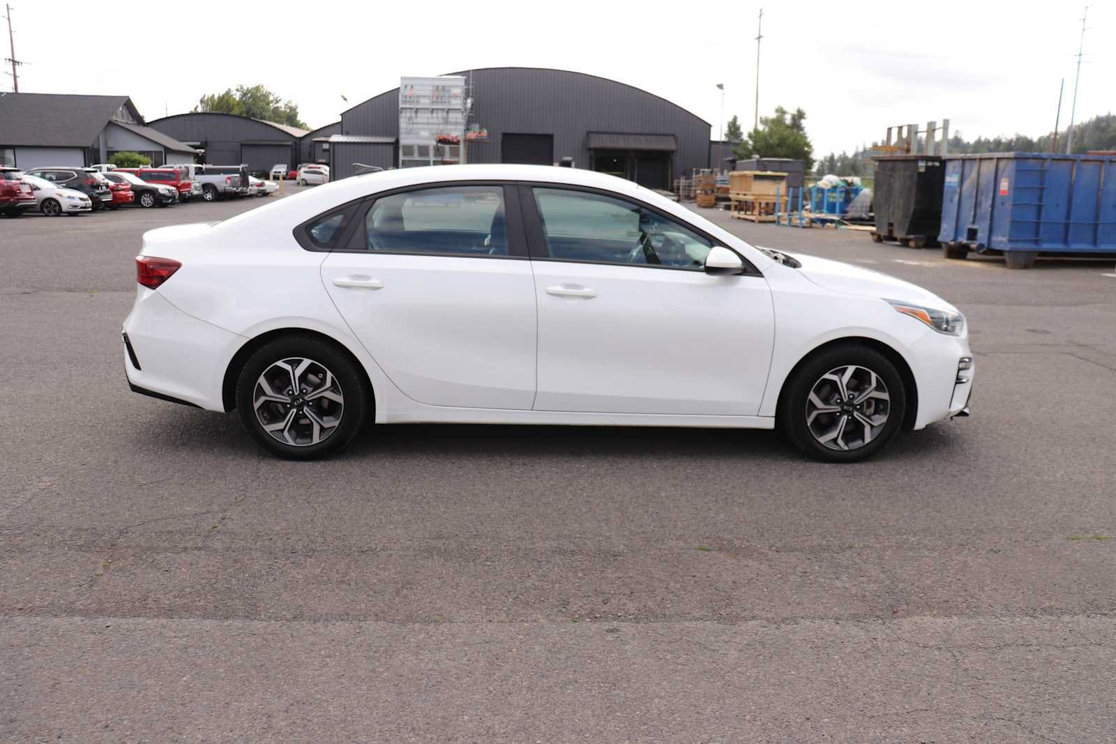 Thumbnail: 2021 Kia Forte - 4