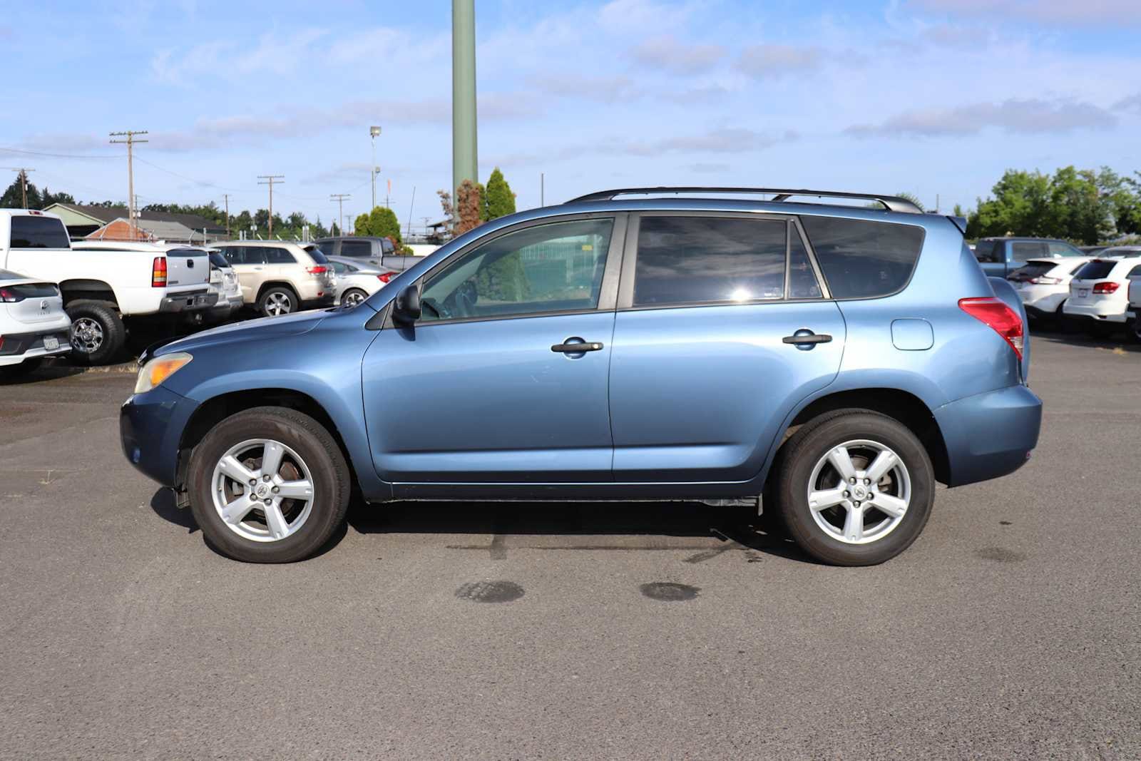 2007 Toyota RAV4 Base 8