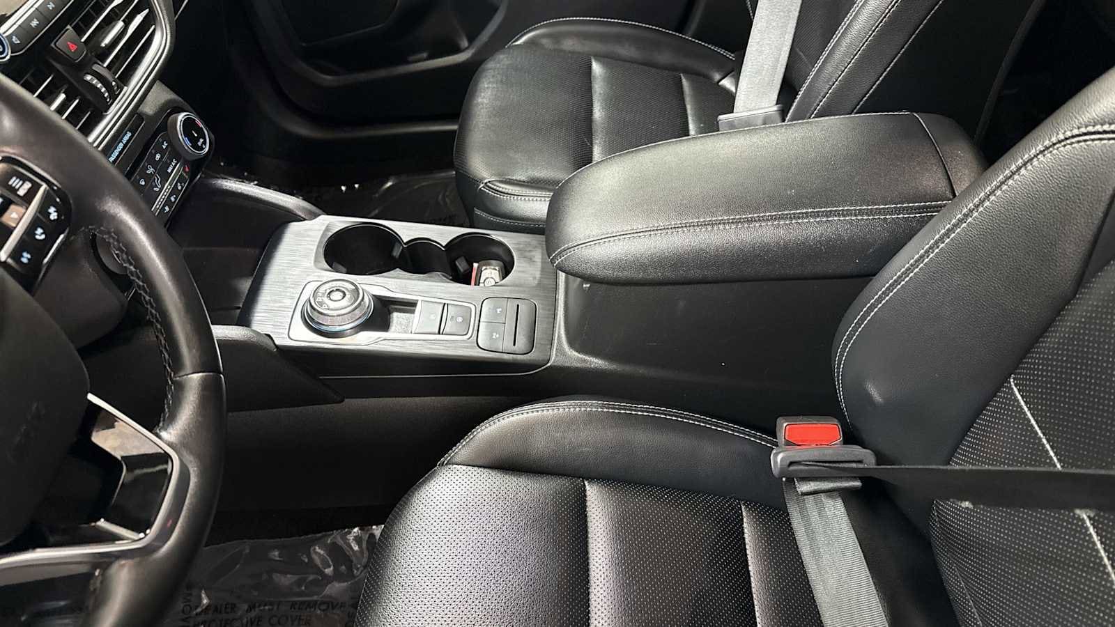 Thumbnail: 2022 Ford Escape - 23