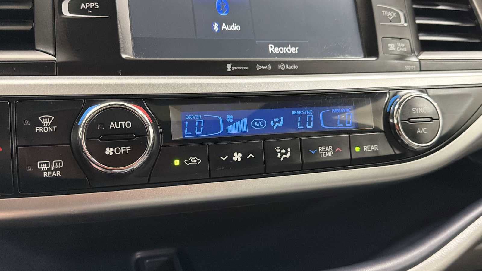 Thumbnail: 2017 Toyota Highlander - 20