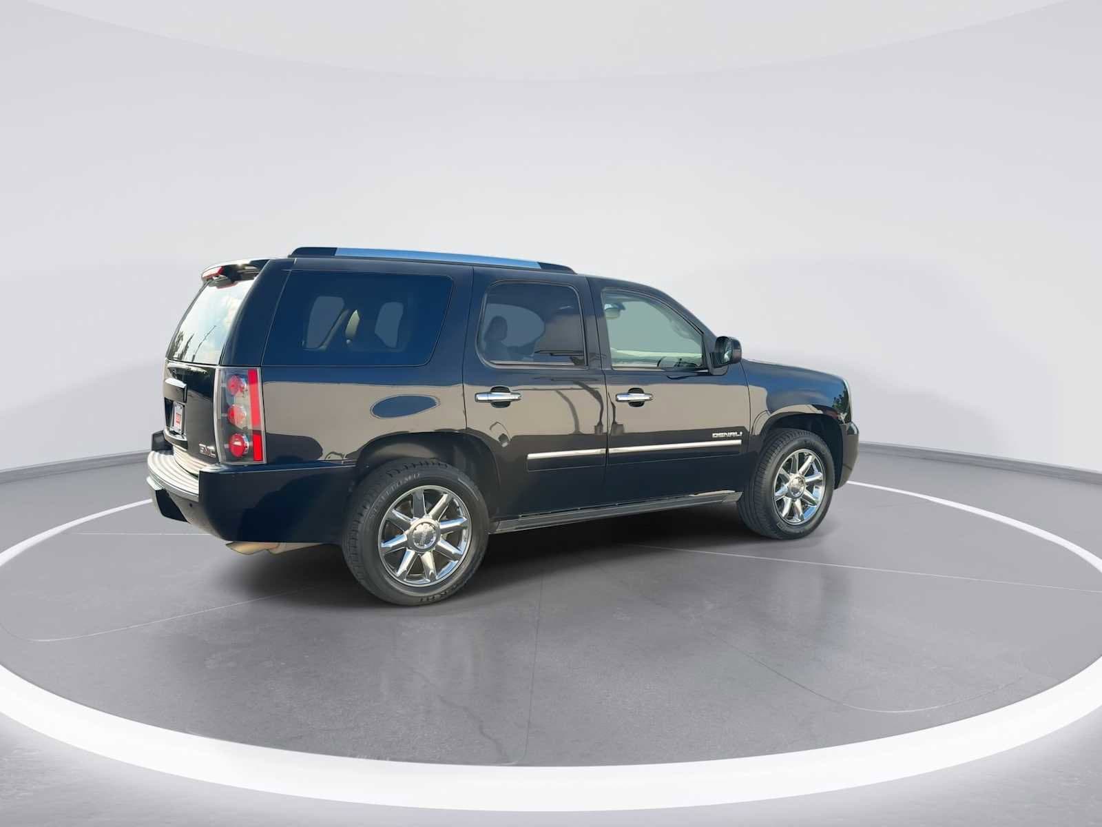Thumbnail: 2014 GMC Yukon - 8