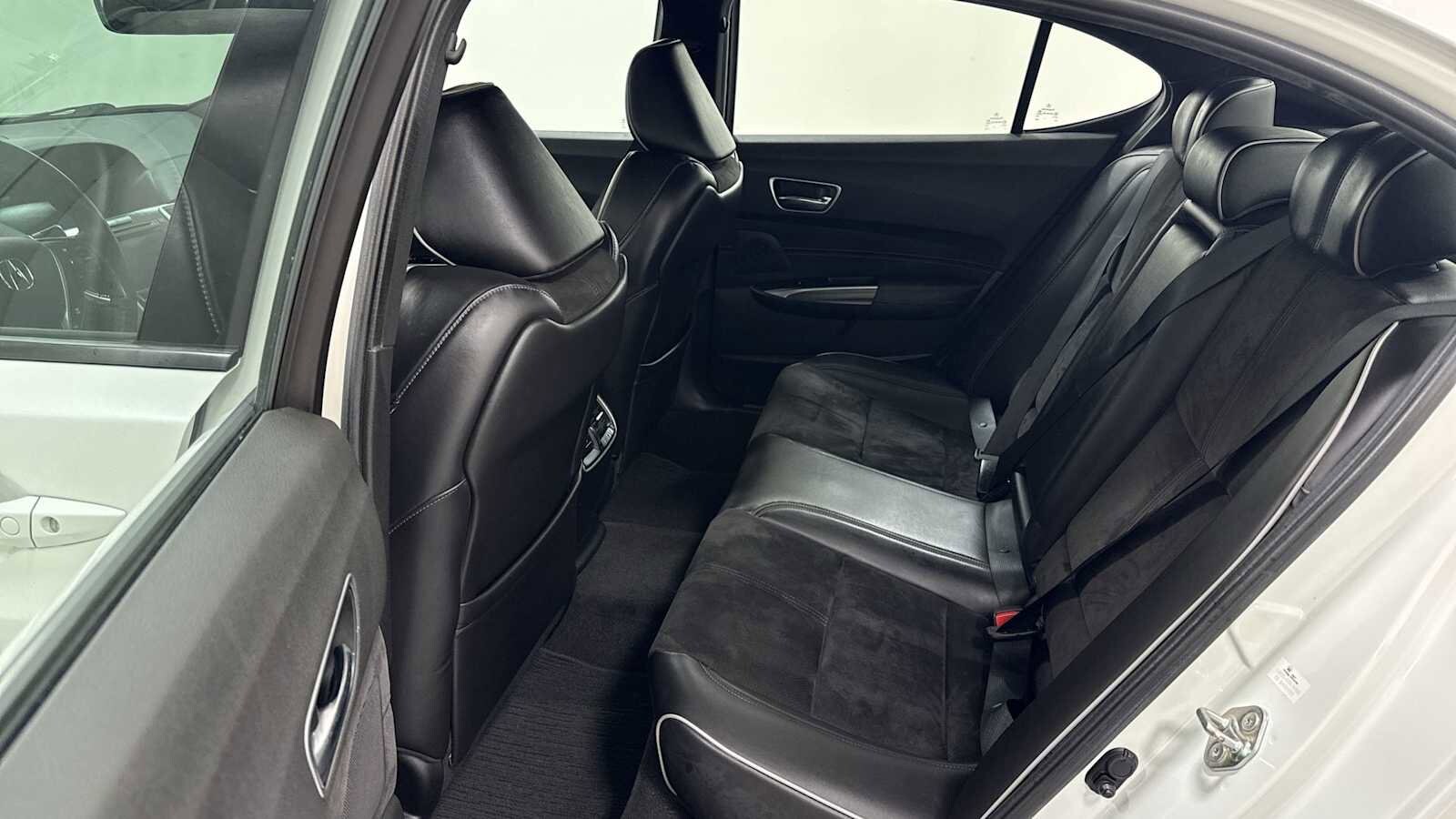 Thumbnail: 2019 Acura TLX - 24