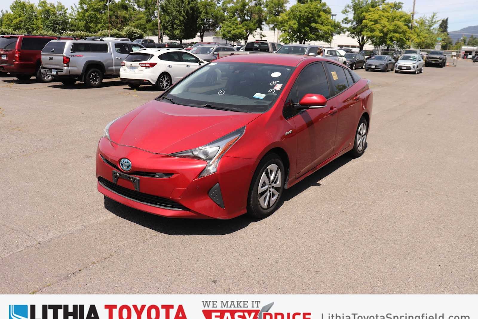 2017 Toyota Prius Two's photo
