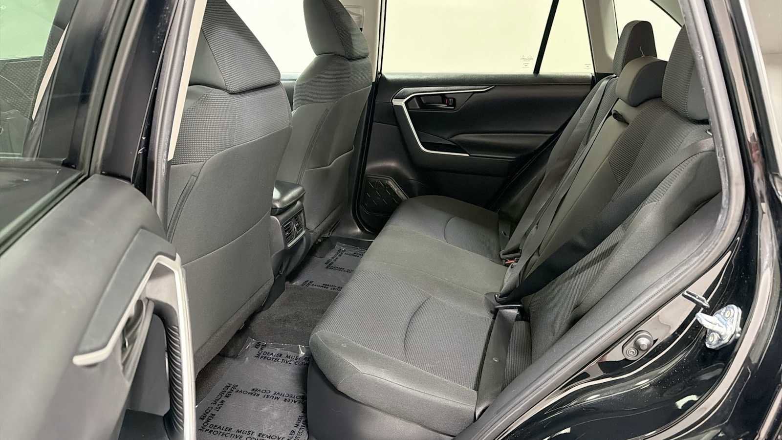 Thumbnail: 2021 Toyota RAV4 - 23