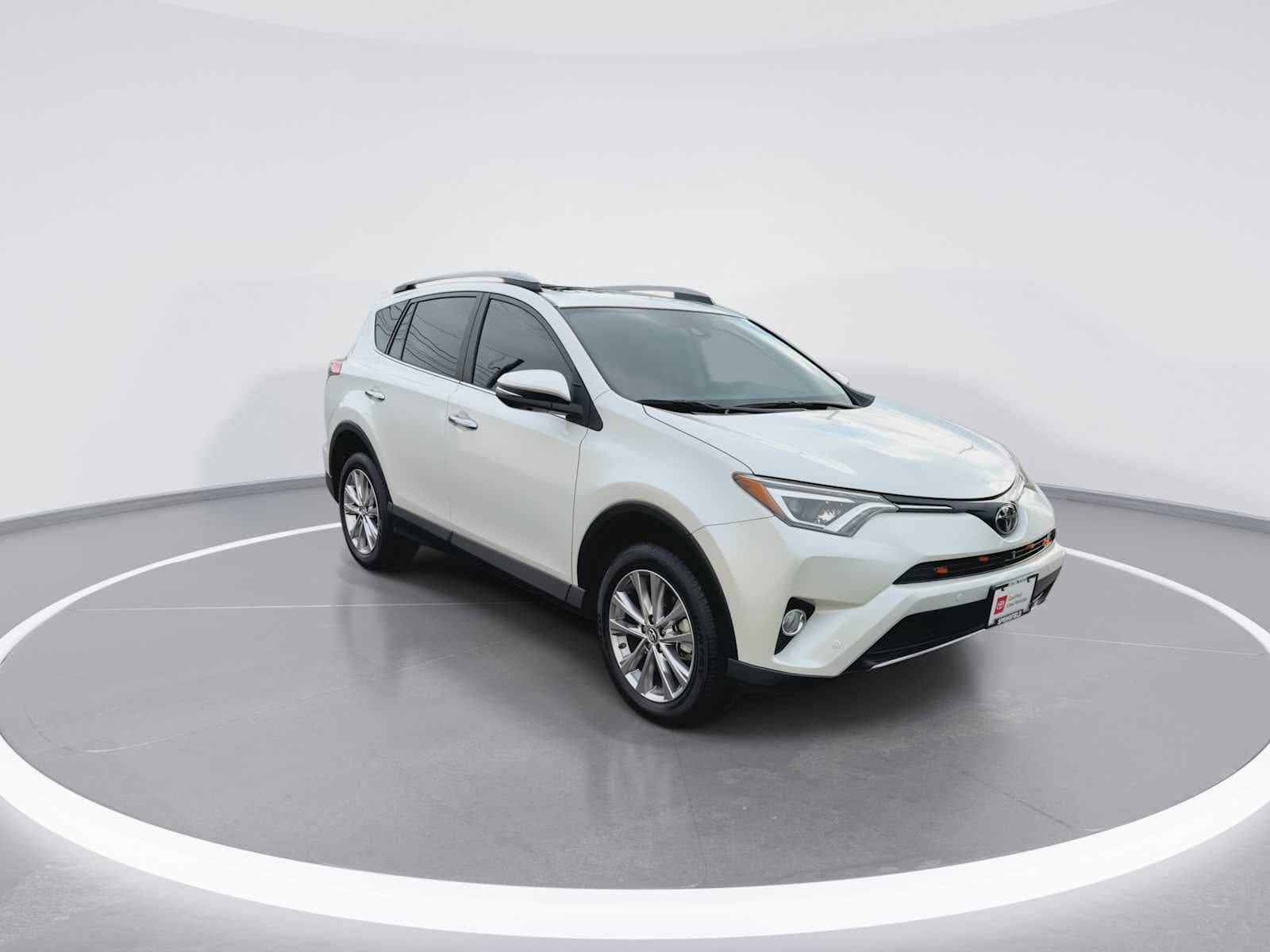 Thumbnail: 2018 Toyota RAV4 - 2
