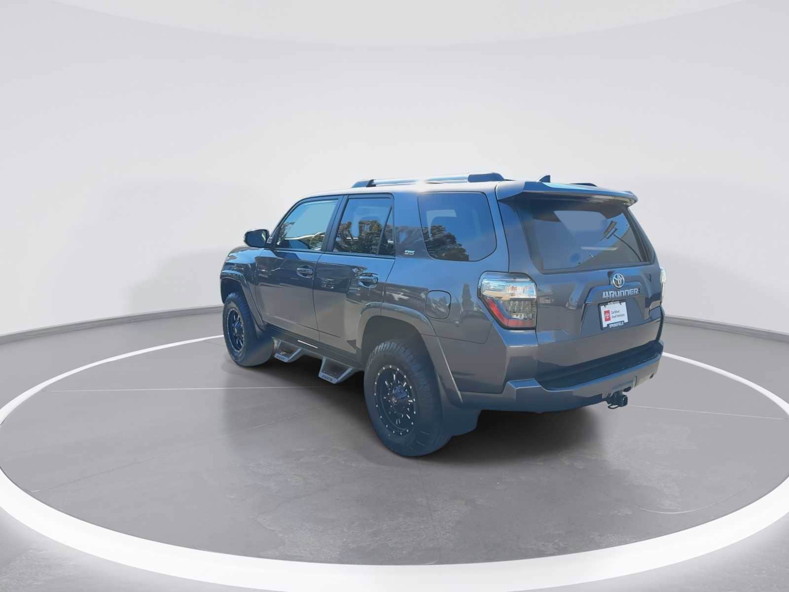Thumbnail: 2021 Toyota 4Runner - 6