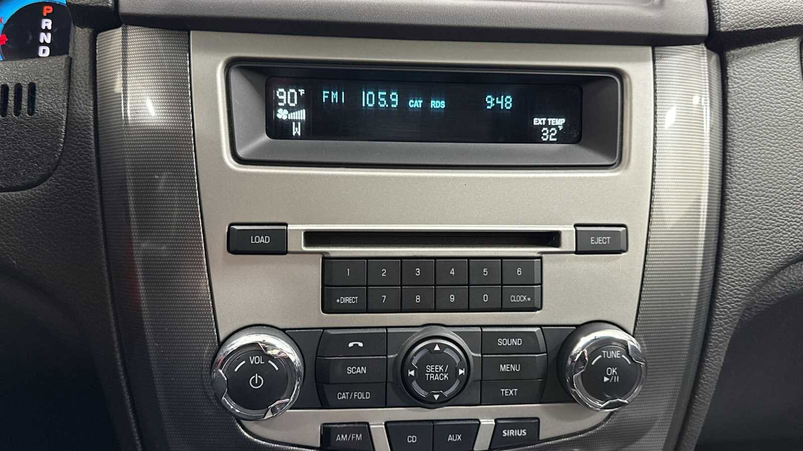 Thumbnail: 2011 Ford Fusion - 18