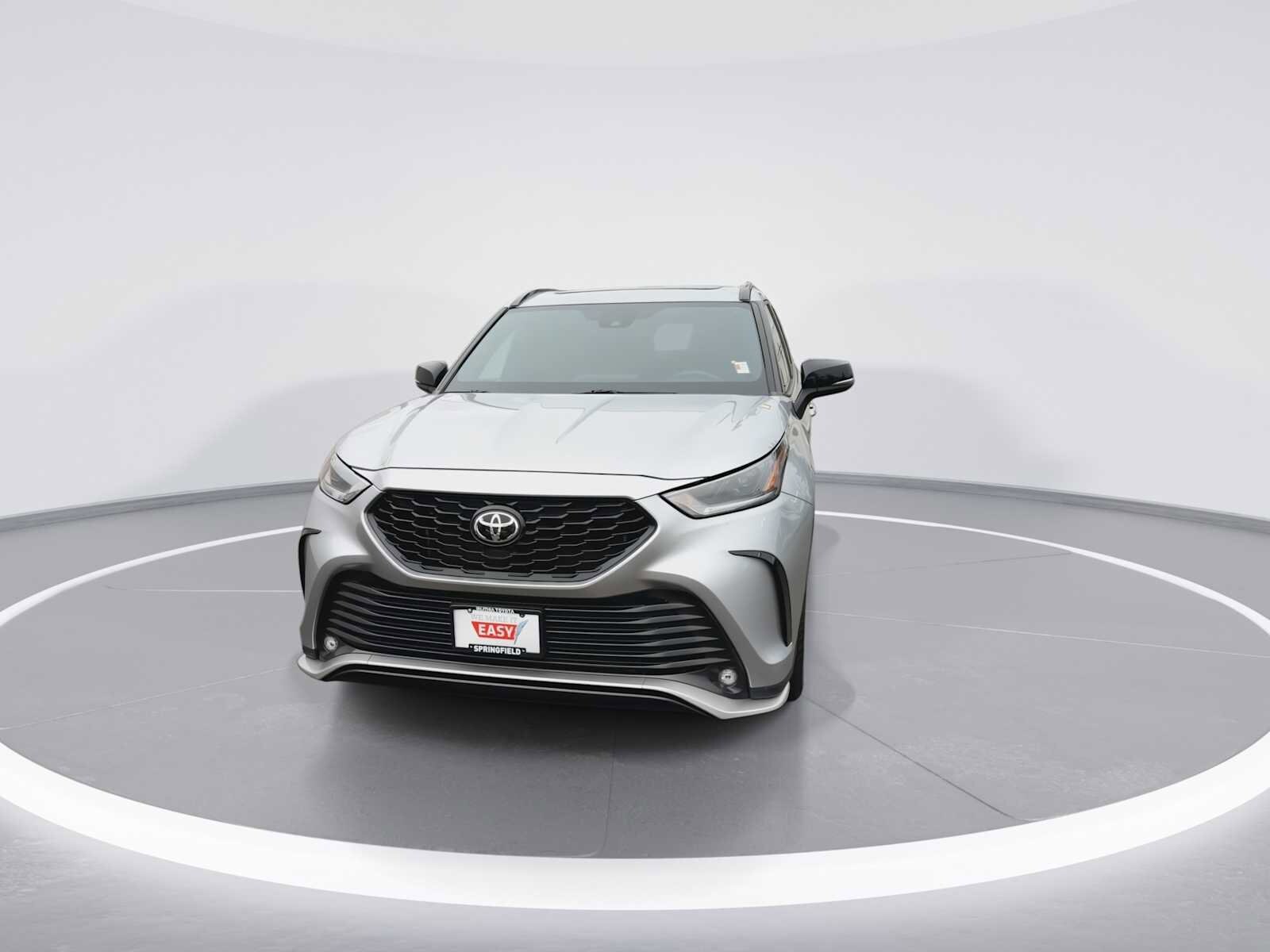 Thumbnail: 2022 Toyota Highlander - 3