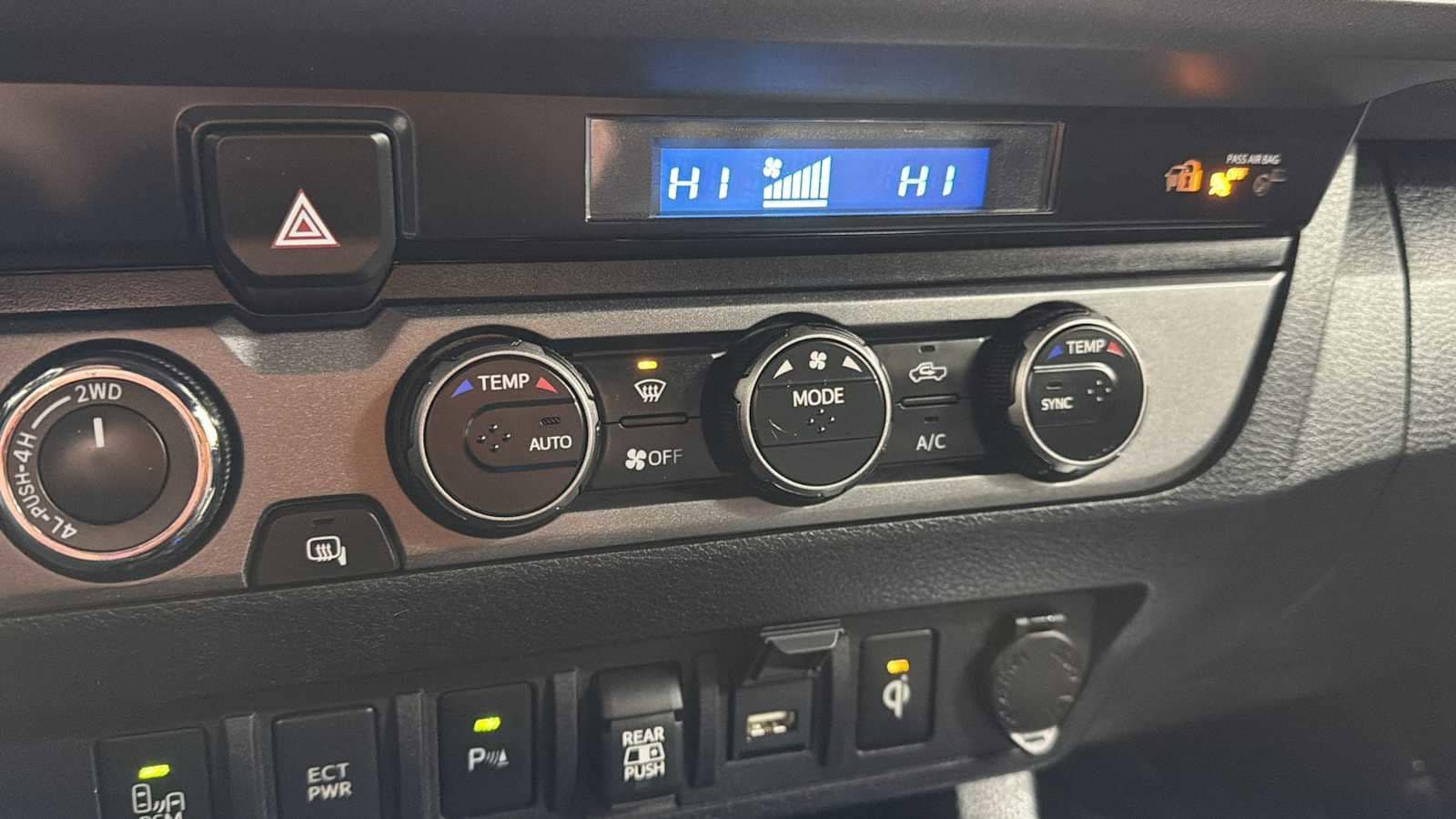 Thumbnail: 2023 Toyota Tacoma - 20