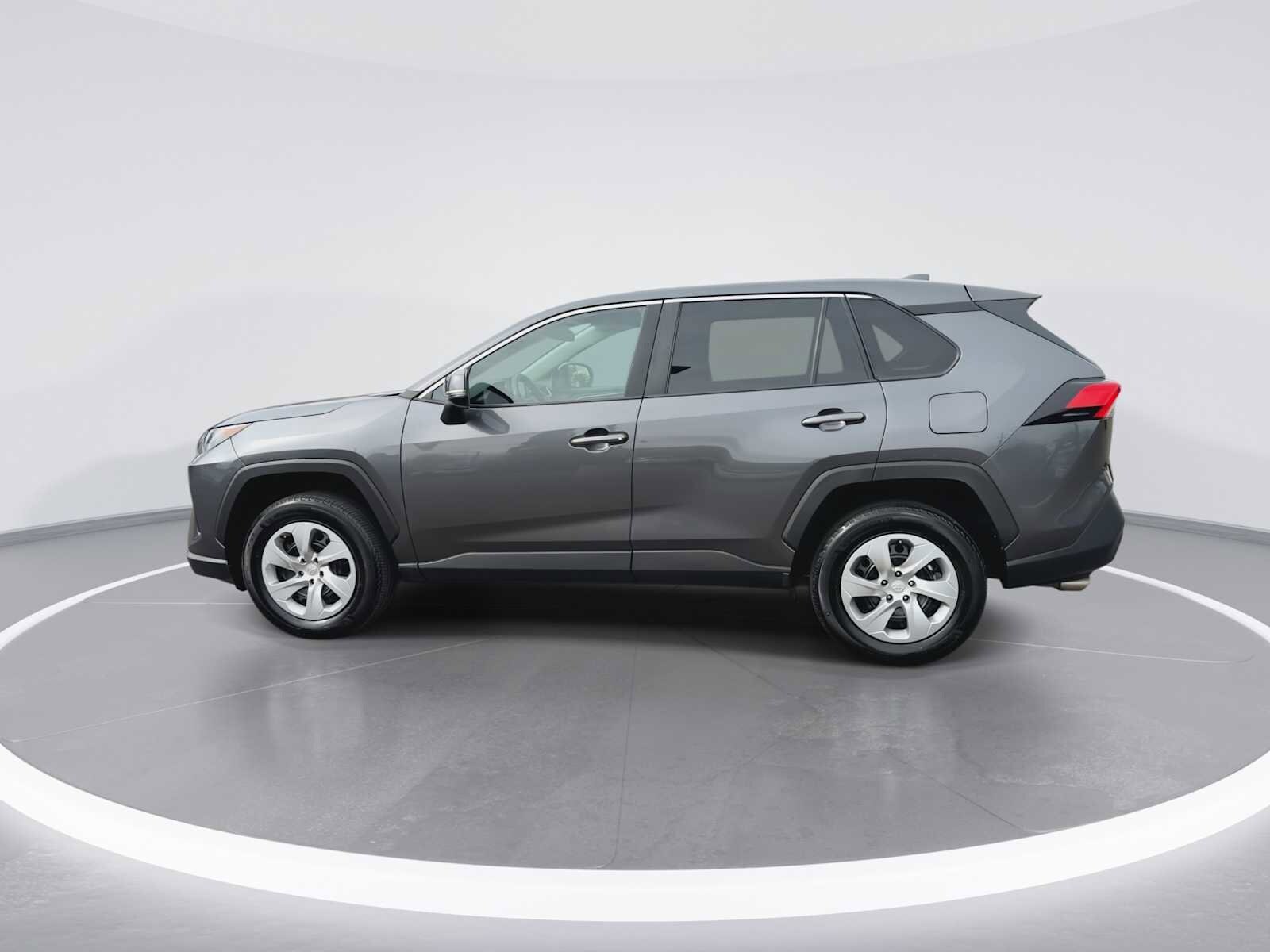 Thumbnail: 2022 Toyota RAV4 - 5