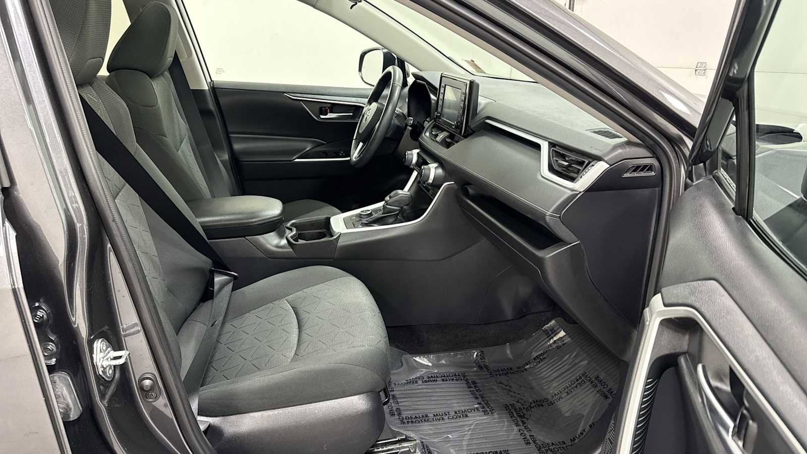 Thumbnail: 2021 Toyota RAV4 - 29