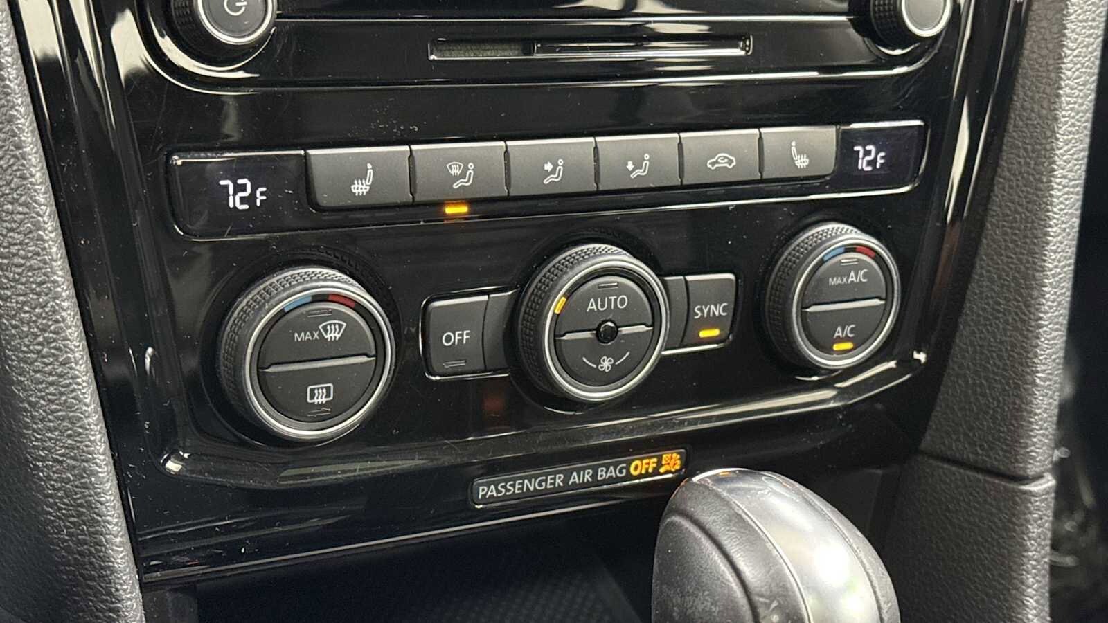 Thumbnail: 2021 Volkswagen Passat - 20