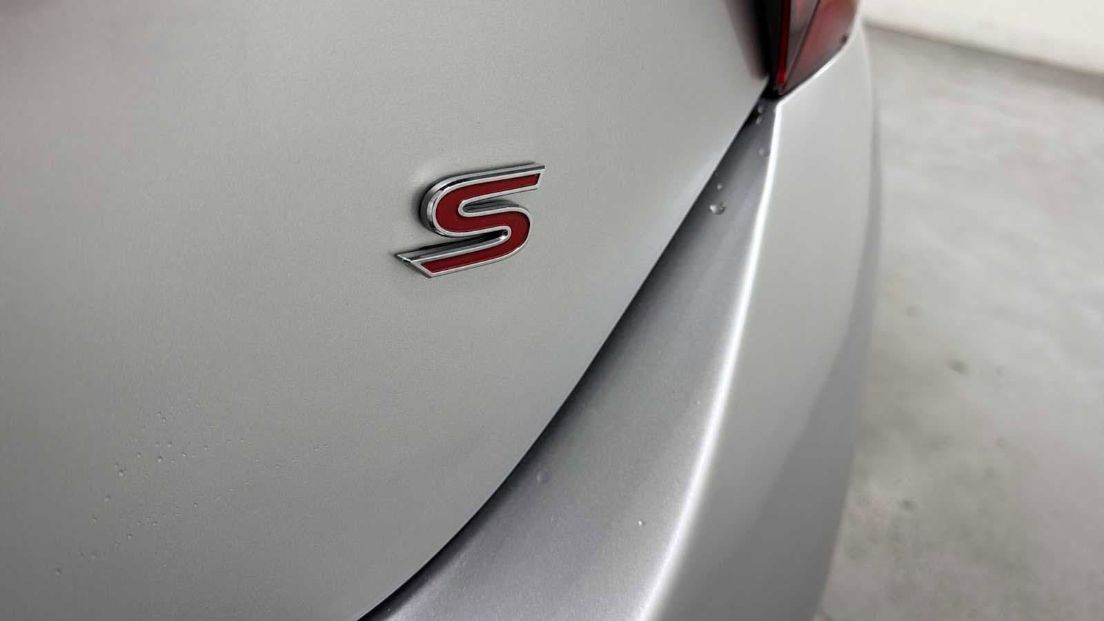 Thumbnail: 2016 Toyota Corolla - 27