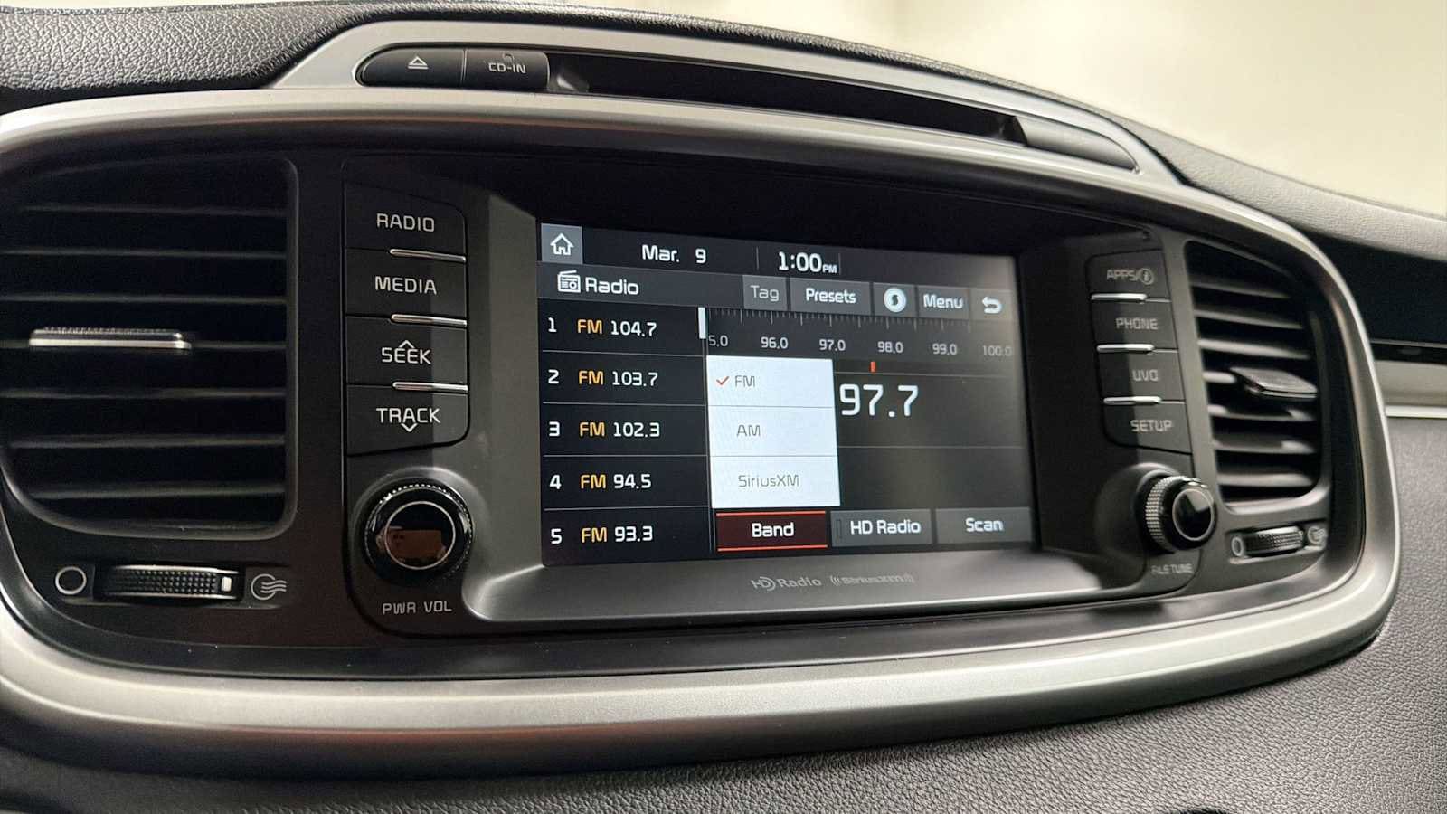 Thumbnail: 2017 Kia Sorento - 18