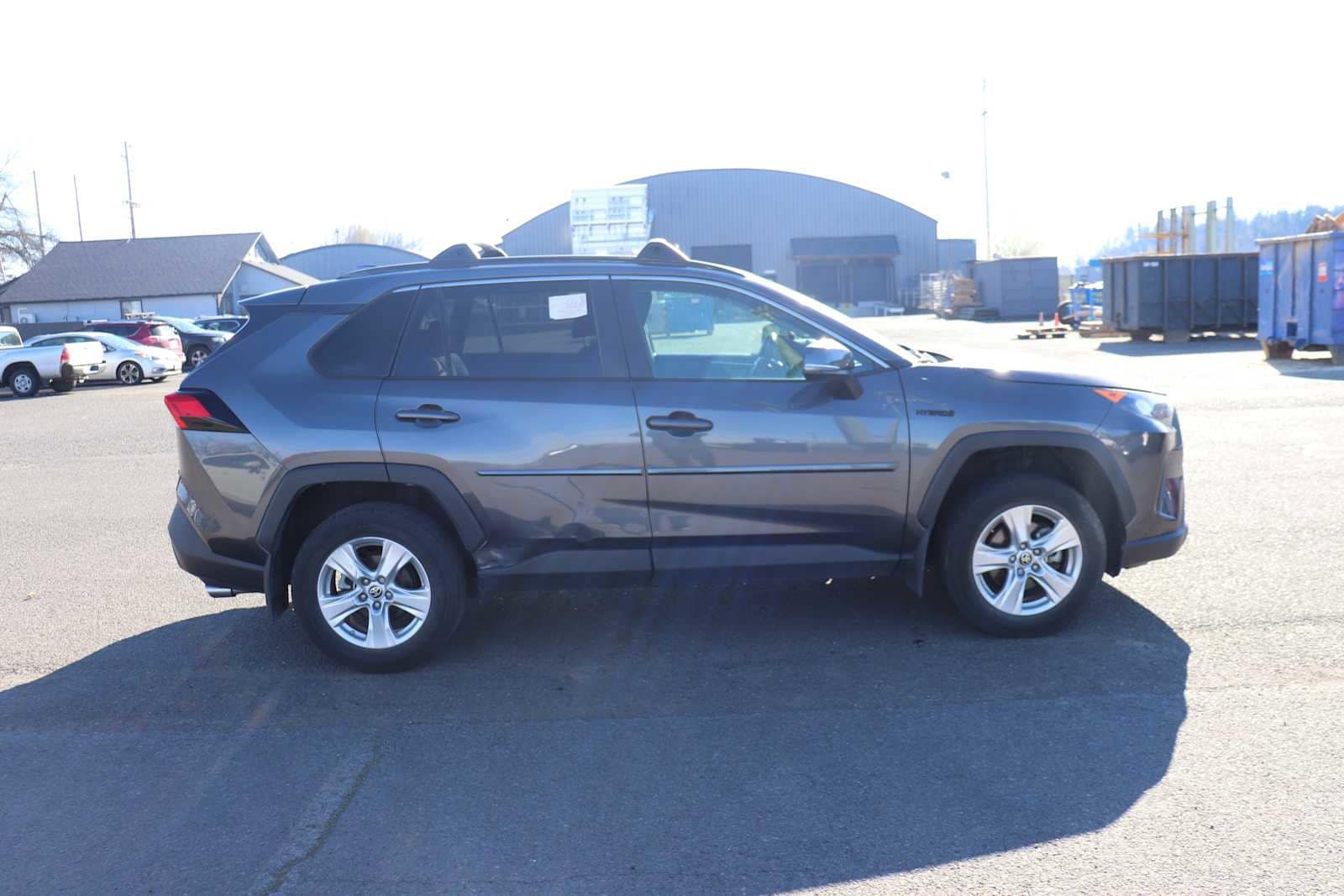 Thumbnail: 2021 Toyota RAV4 - 4