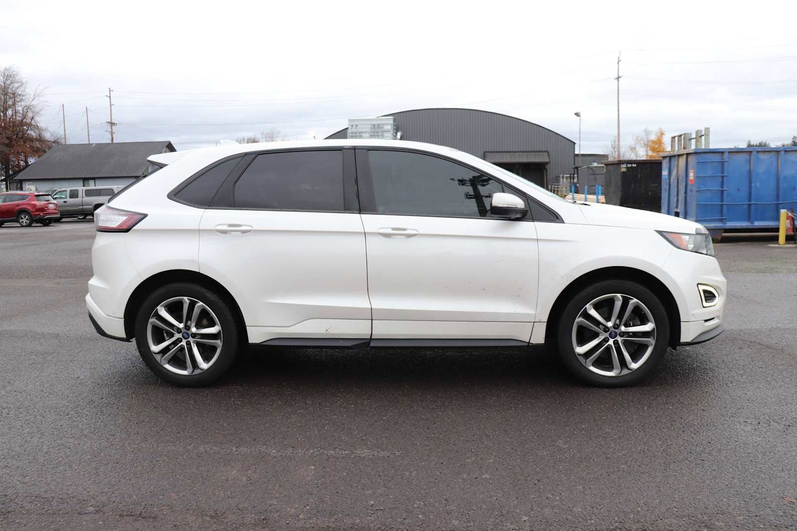 Thumbnail: 2015 Ford Edge - 4