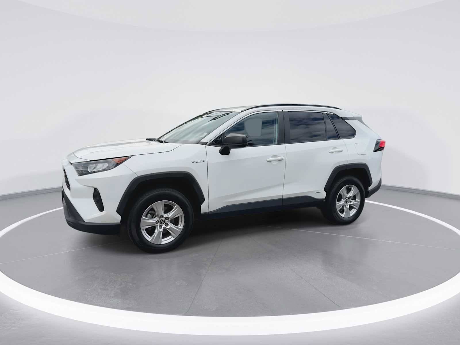 Thumbnail: 2021 Toyota RAV4 - 4