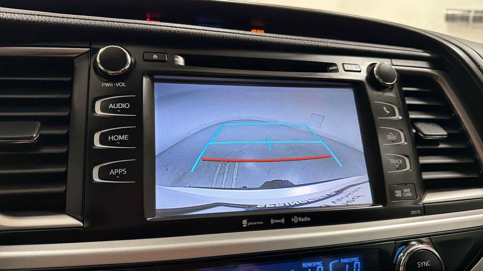 Thumbnail: 2017 Toyota Highlander - 19