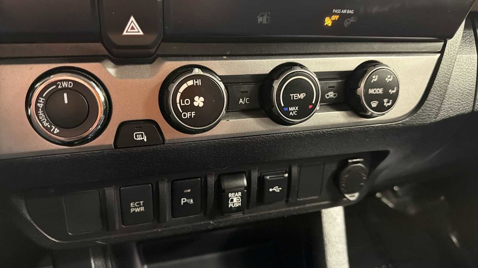 Thumbnail: 2020 Toyota Tacoma - 21