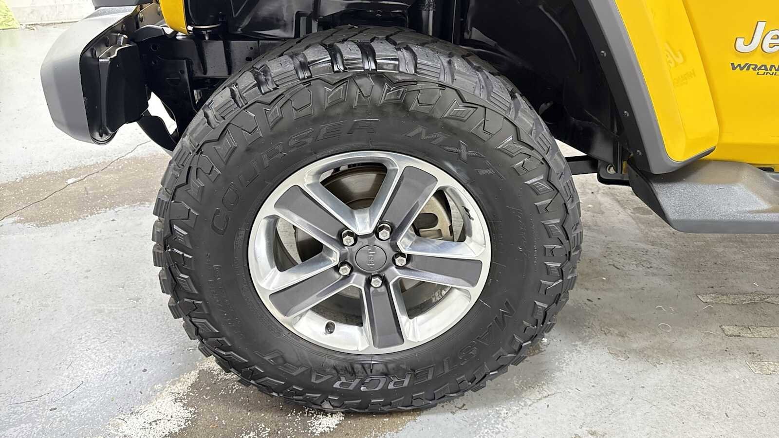 Thumbnail: 2019 Jeep Wrangler - 11