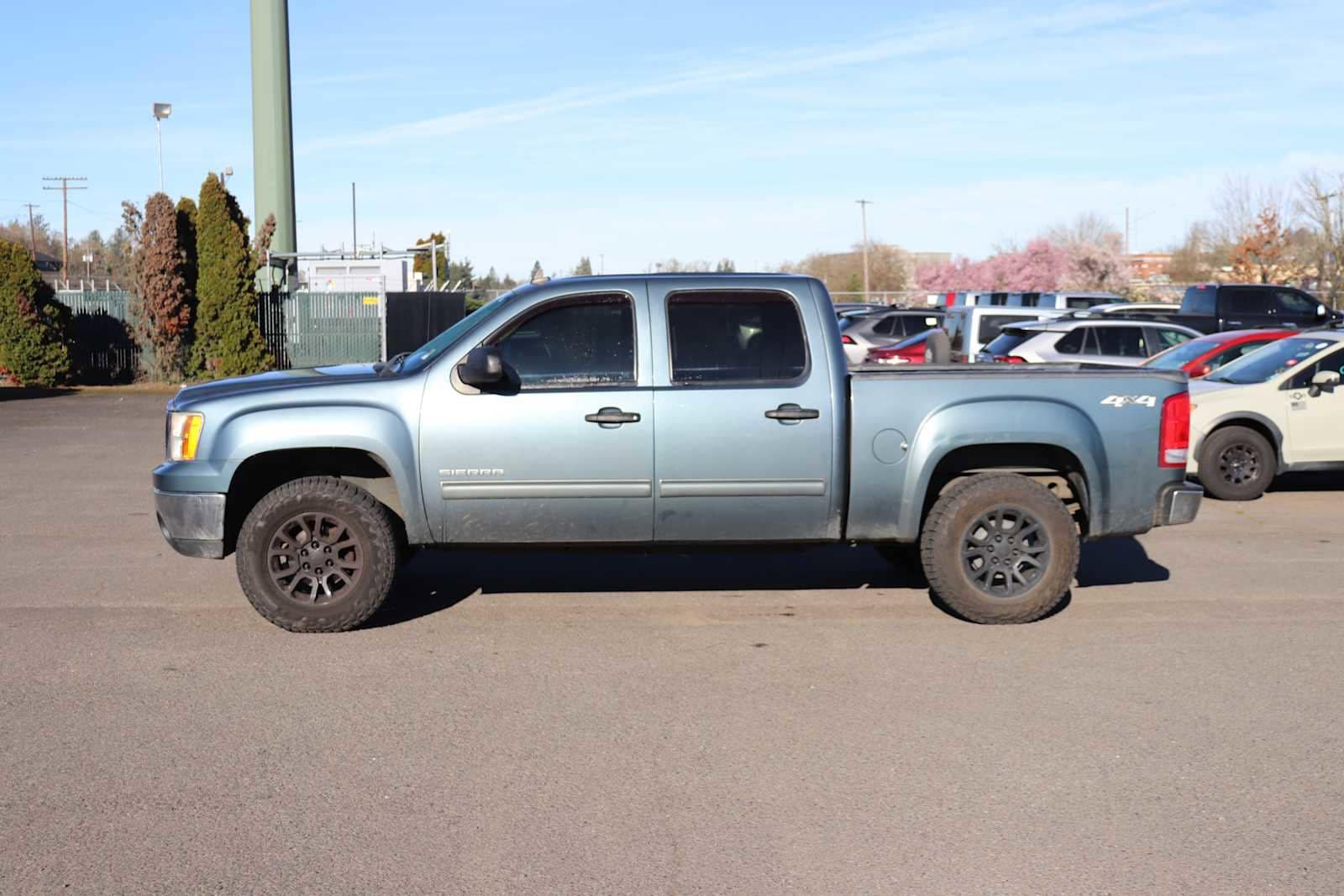 Thumbnail: 2011 GMC Sierra 1500 - 8